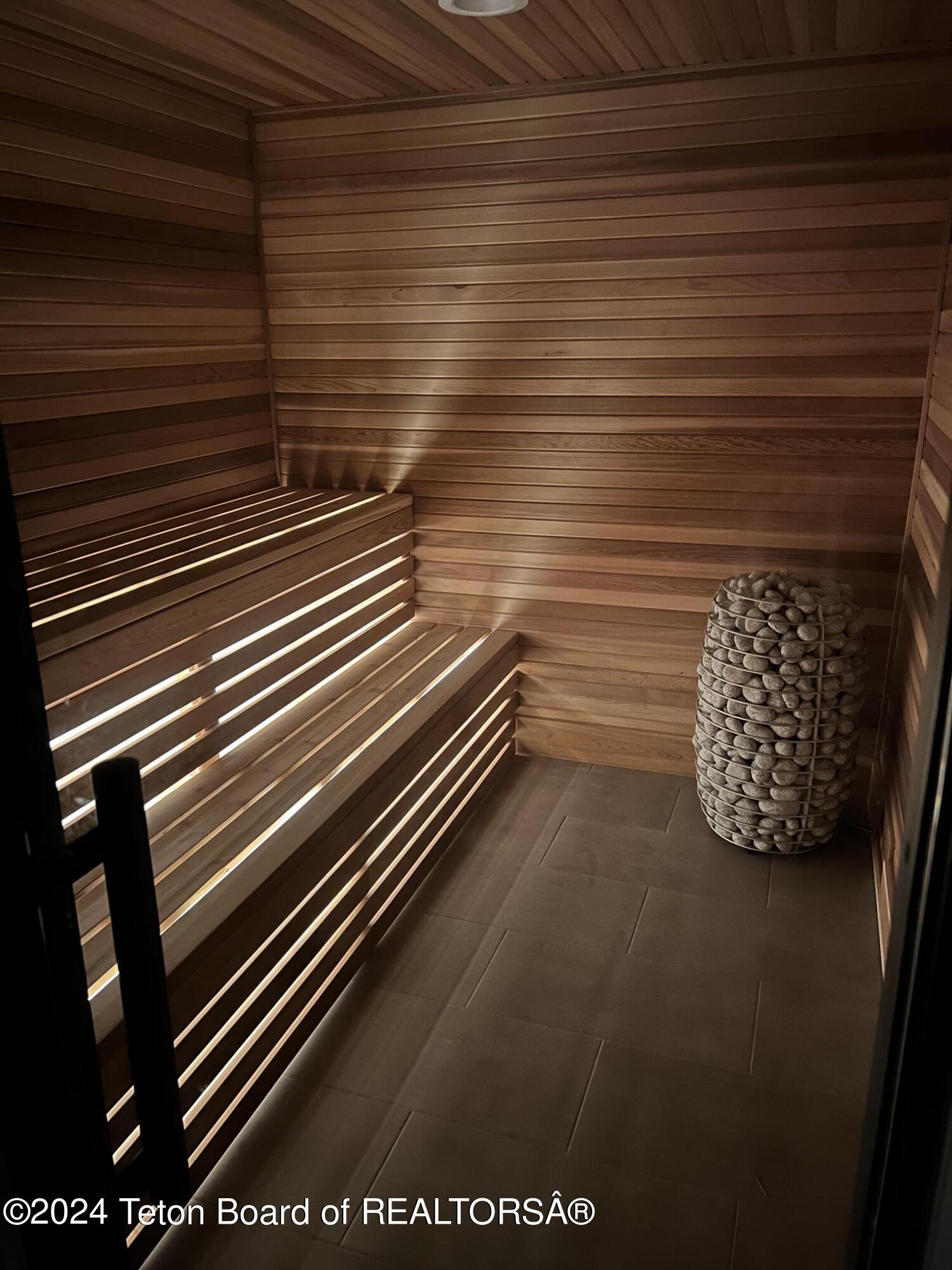 Swan Valley, Idaho 83449, United States, 5 Bedrooms Bedrooms, ,7 BathroomsBathrooms,Residential,Active,64933