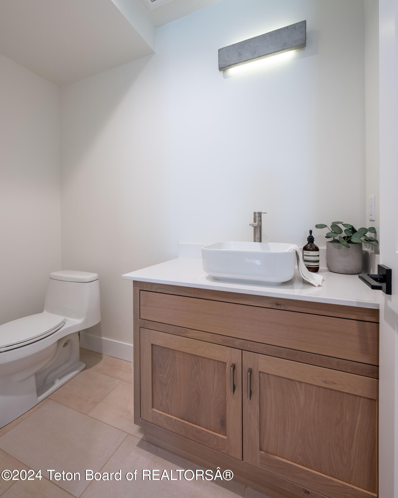 Swan Valley, Idaho 83449, United States, 5 Bedrooms Bedrooms, ,7 BathroomsBathrooms,Residential,Active,64933