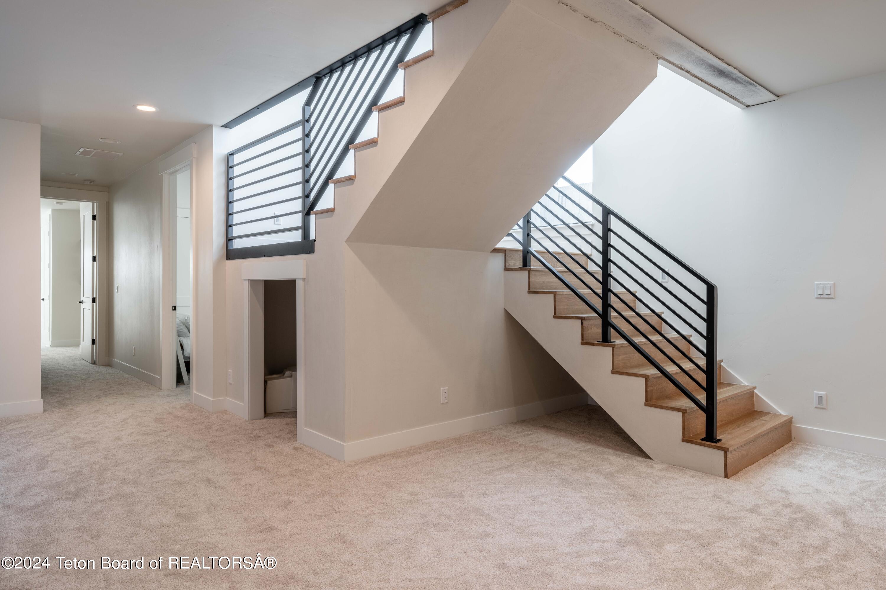 Swan Valley, Idaho 83449, United States, 5 Bedrooms Bedrooms, ,7 BathroomsBathrooms,Residential,Active,64933