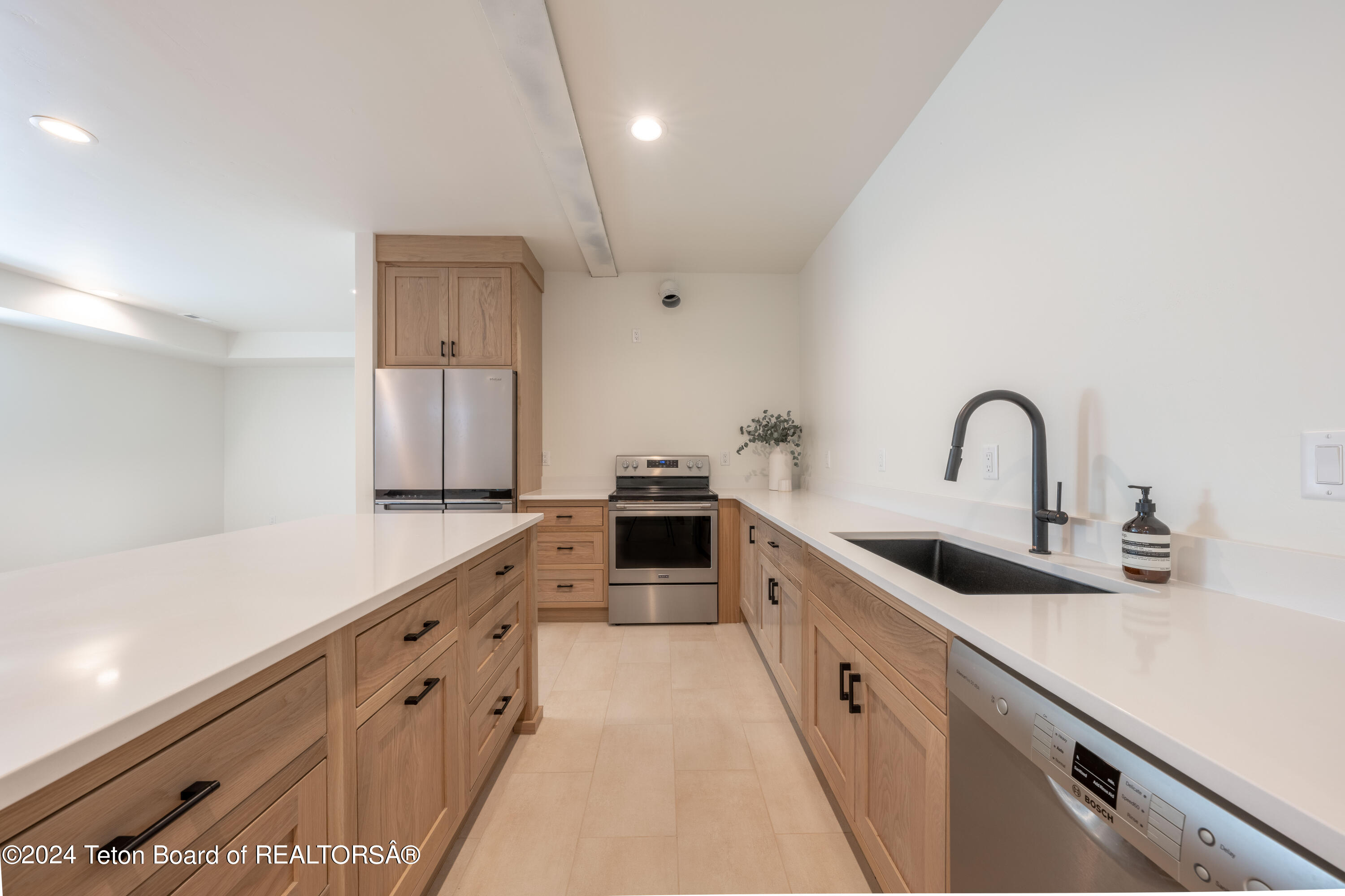 Swan Valley, Idaho 83449, United States, 5 Bedrooms Bedrooms, ,7 BathroomsBathrooms,Residential,Active,64933