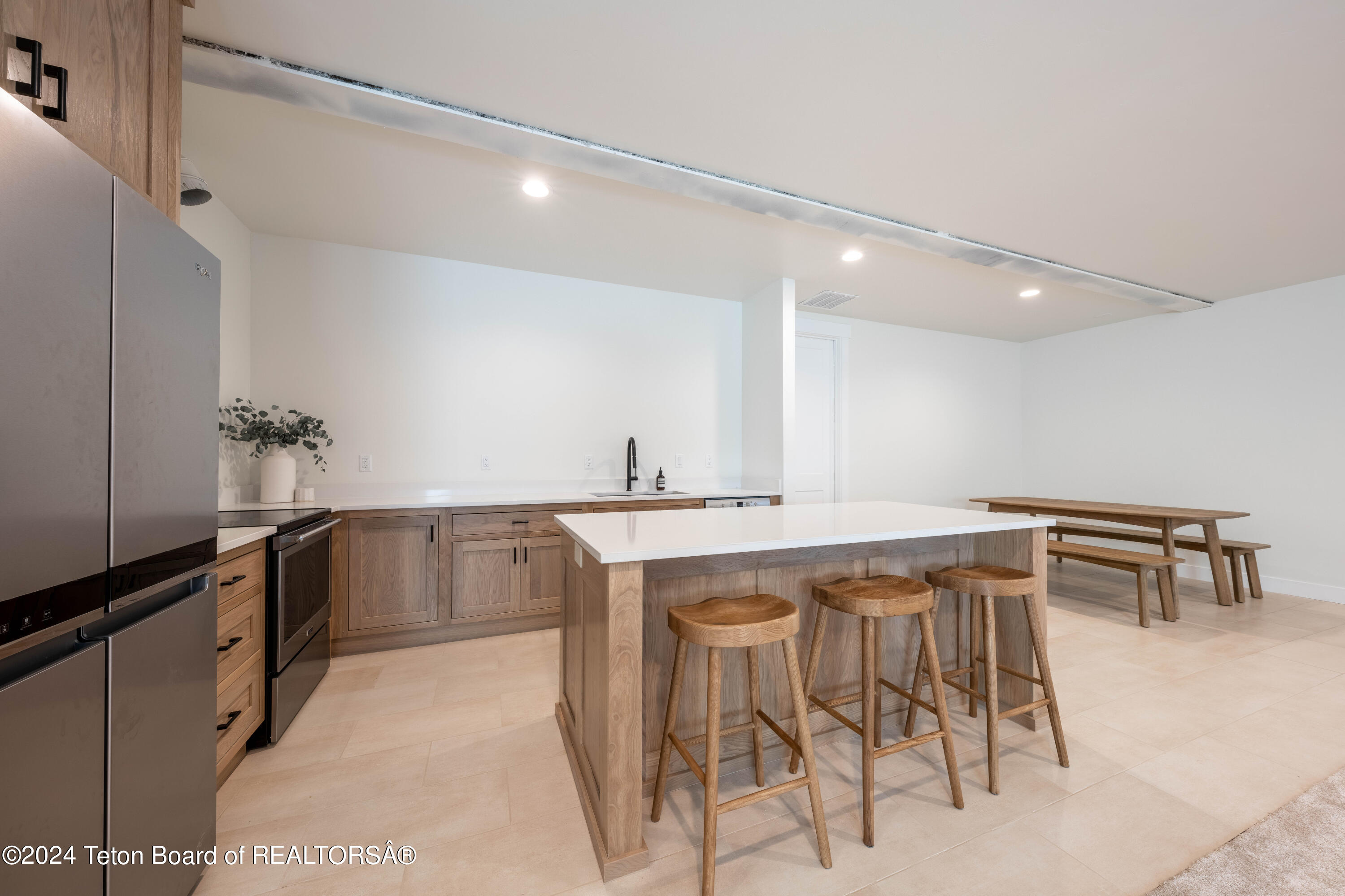 Swan Valley, Idaho 83449, United States, 5 Bedrooms Bedrooms, ,7 BathroomsBathrooms,Residential,Active,64933