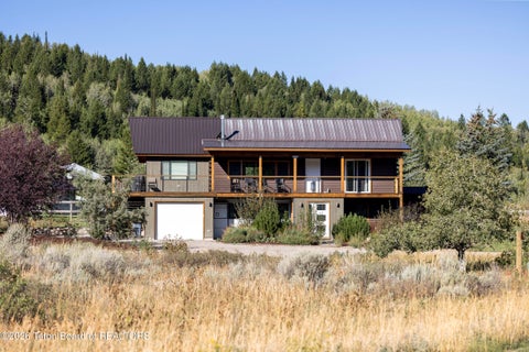Photo of 1135 TAYLOR MTN Drive, Victor, ID 83455 (MLS # 26-2304)