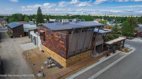 Photo of 174 W Magnolia Street, Pinedale, WY 82941 (MLS # 26-191)