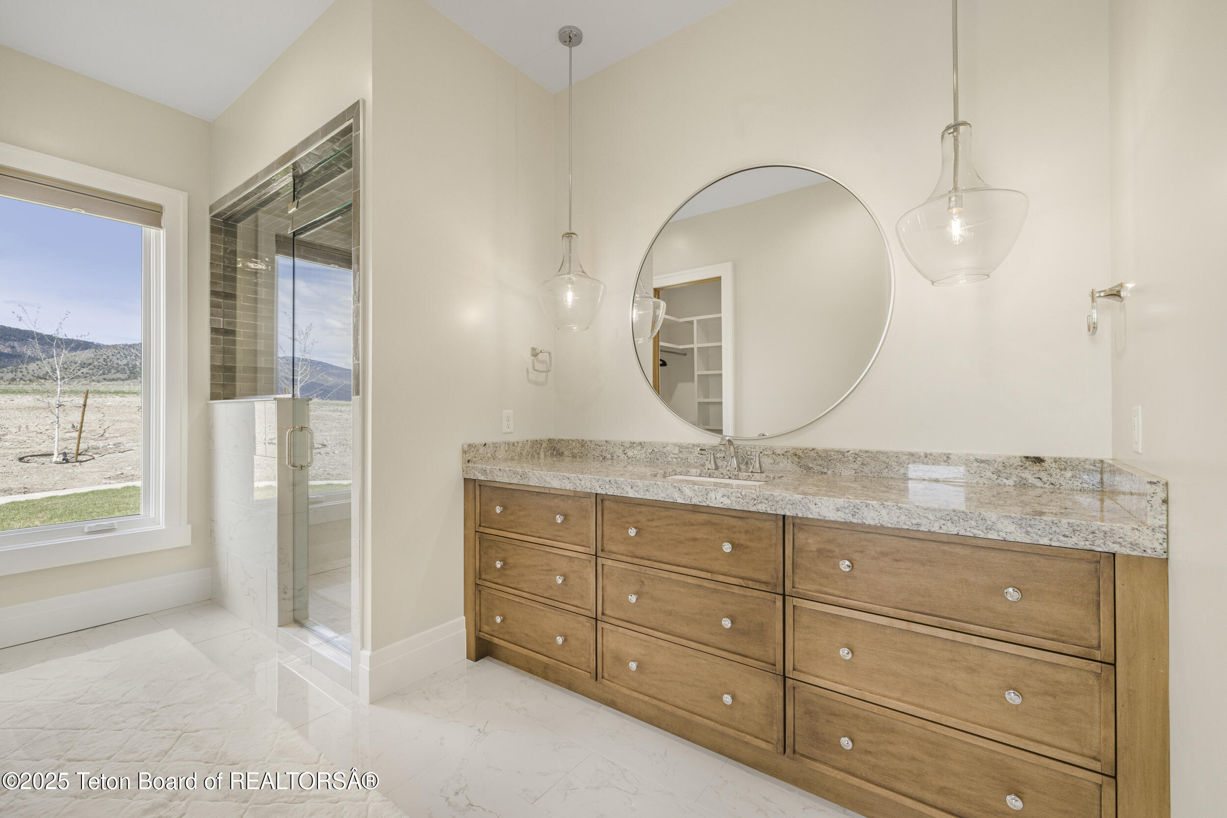 Swan Valley, Idaho 83449, United States, 4 Bedrooms Bedrooms, ,4 BathroomsBathrooms,Residential,Active,181524