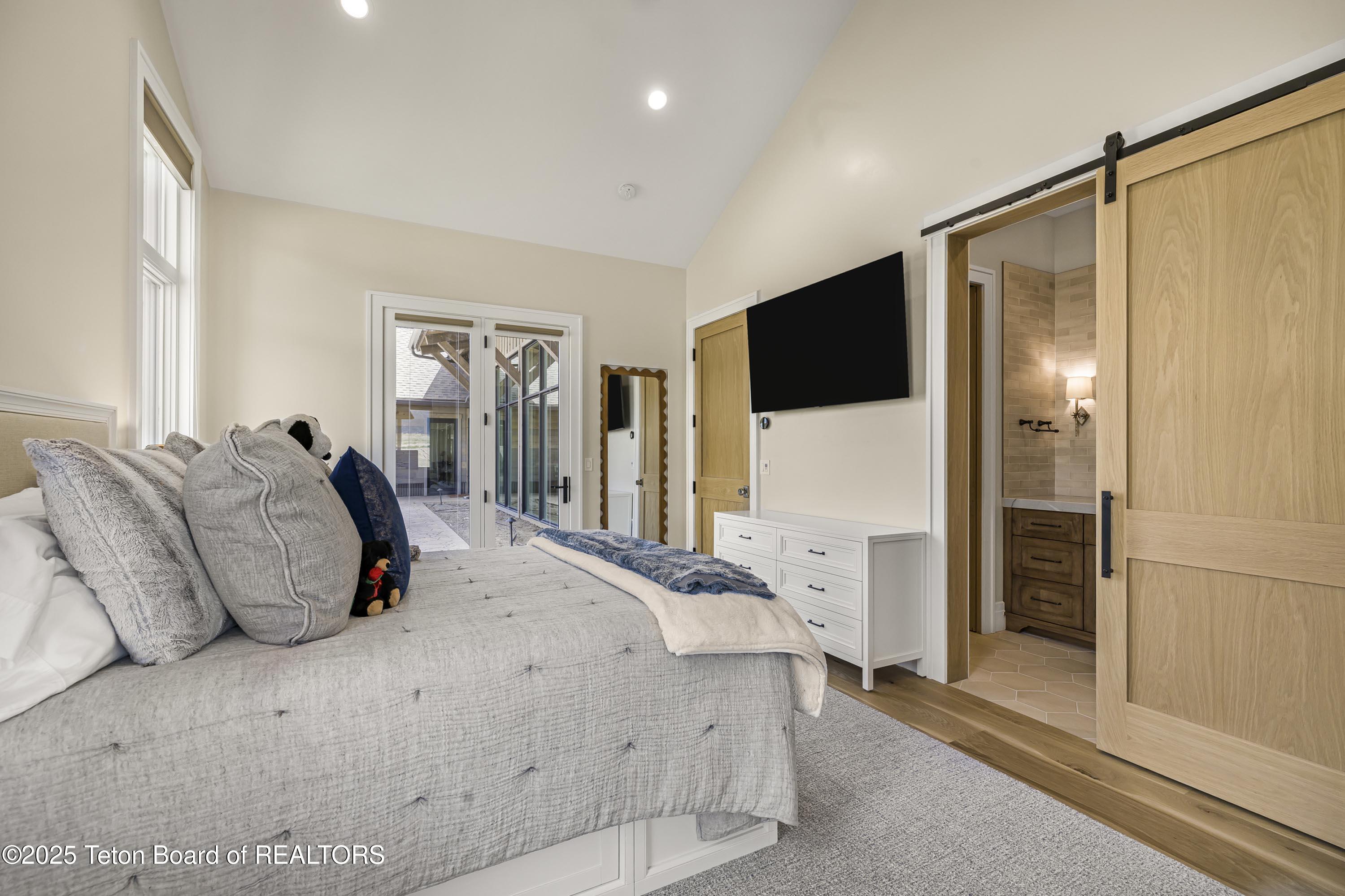 Swan Valley, Idaho 83449, United States, 4 Bedrooms Bedrooms, ,4 BathroomsBathrooms,Residential,Active,181524