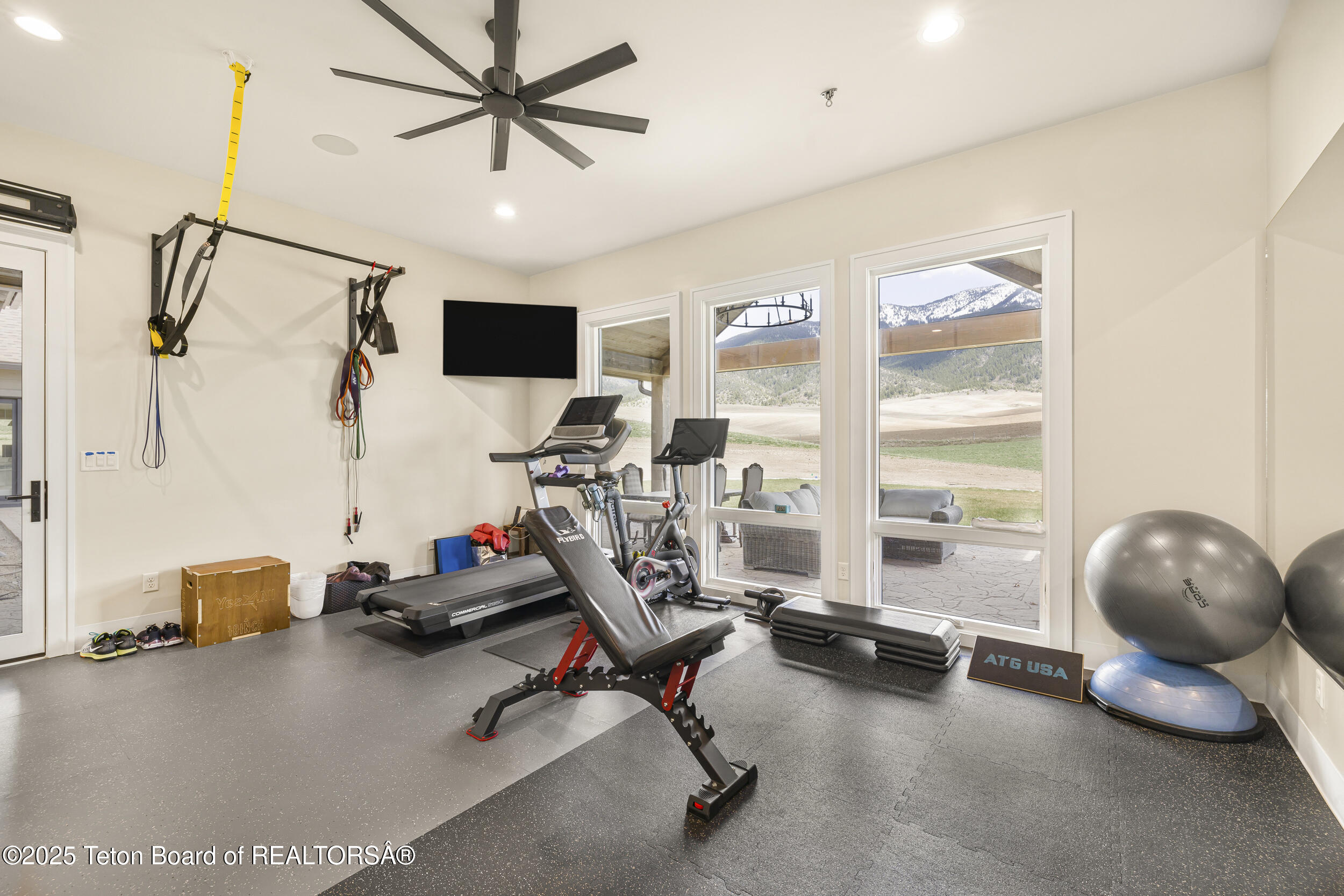 Swan Valley, Idaho 83449, United States, 4 Bedrooms Bedrooms, ,4 BathroomsBathrooms,Residential,Active,181524