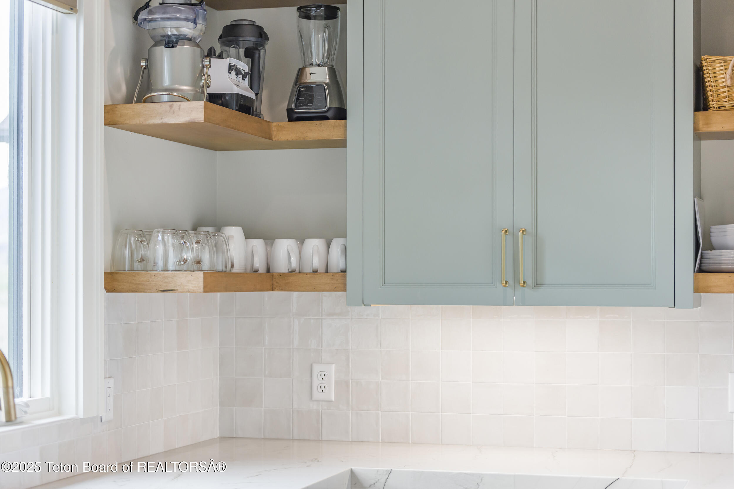 Swan Valley, Idaho 83449, United States, 4 Bedrooms Bedrooms, ,4 BathroomsBathrooms,Residential,Active,181524