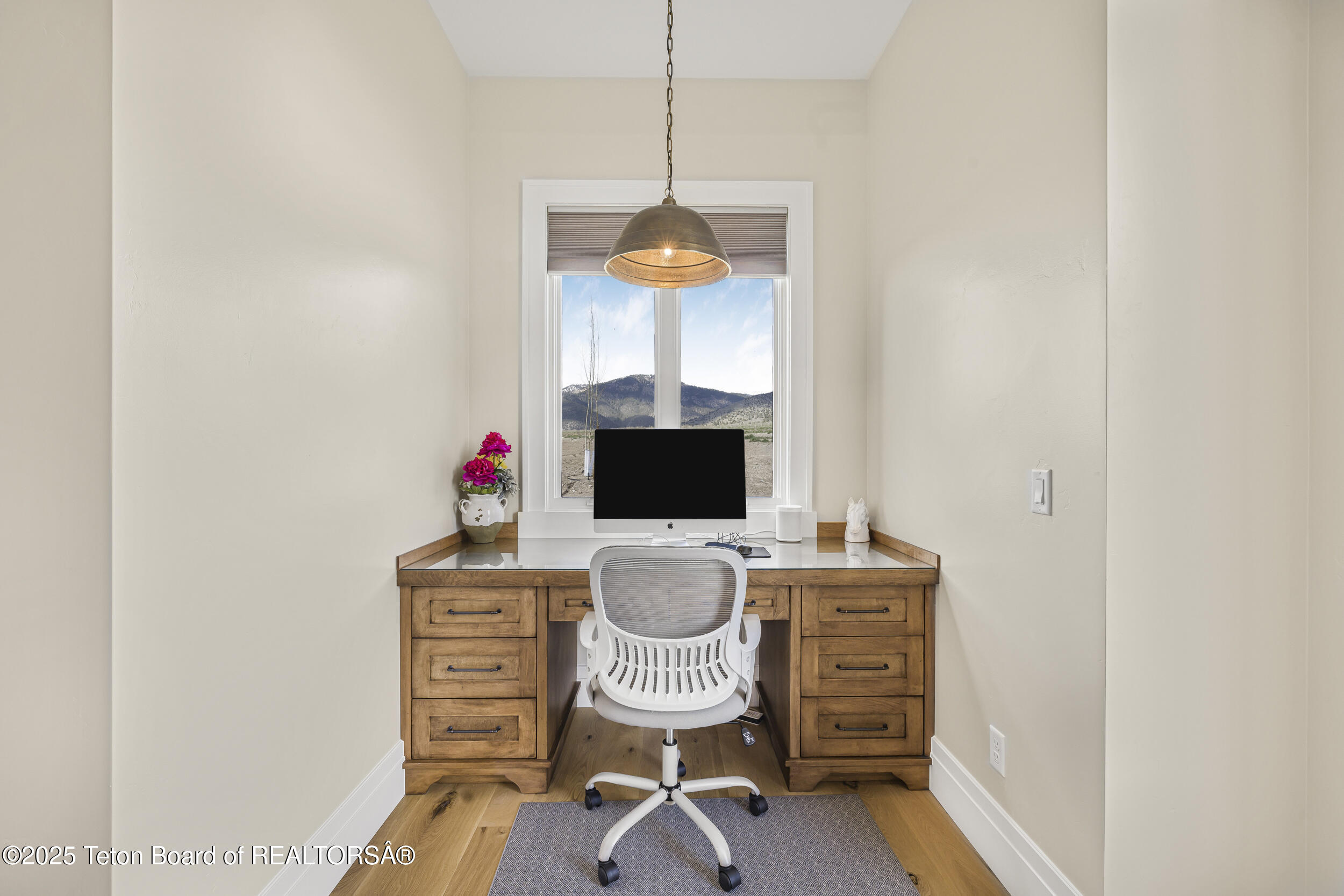 Swan Valley, Idaho 83449, United States, 4 Bedrooms Bedrooms, ,4 BathroomsBathrooms,Residential,Active,181524