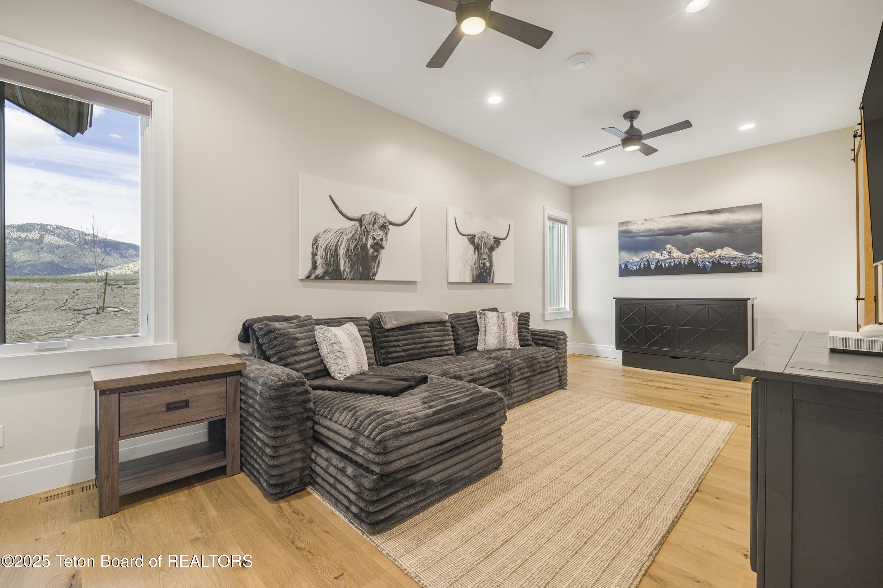 Swan Valley, Idaho 83449, United States, 4 Bedrooms Bedrooms, ,4 BathroomsBathrooms,Residential,Active,181524