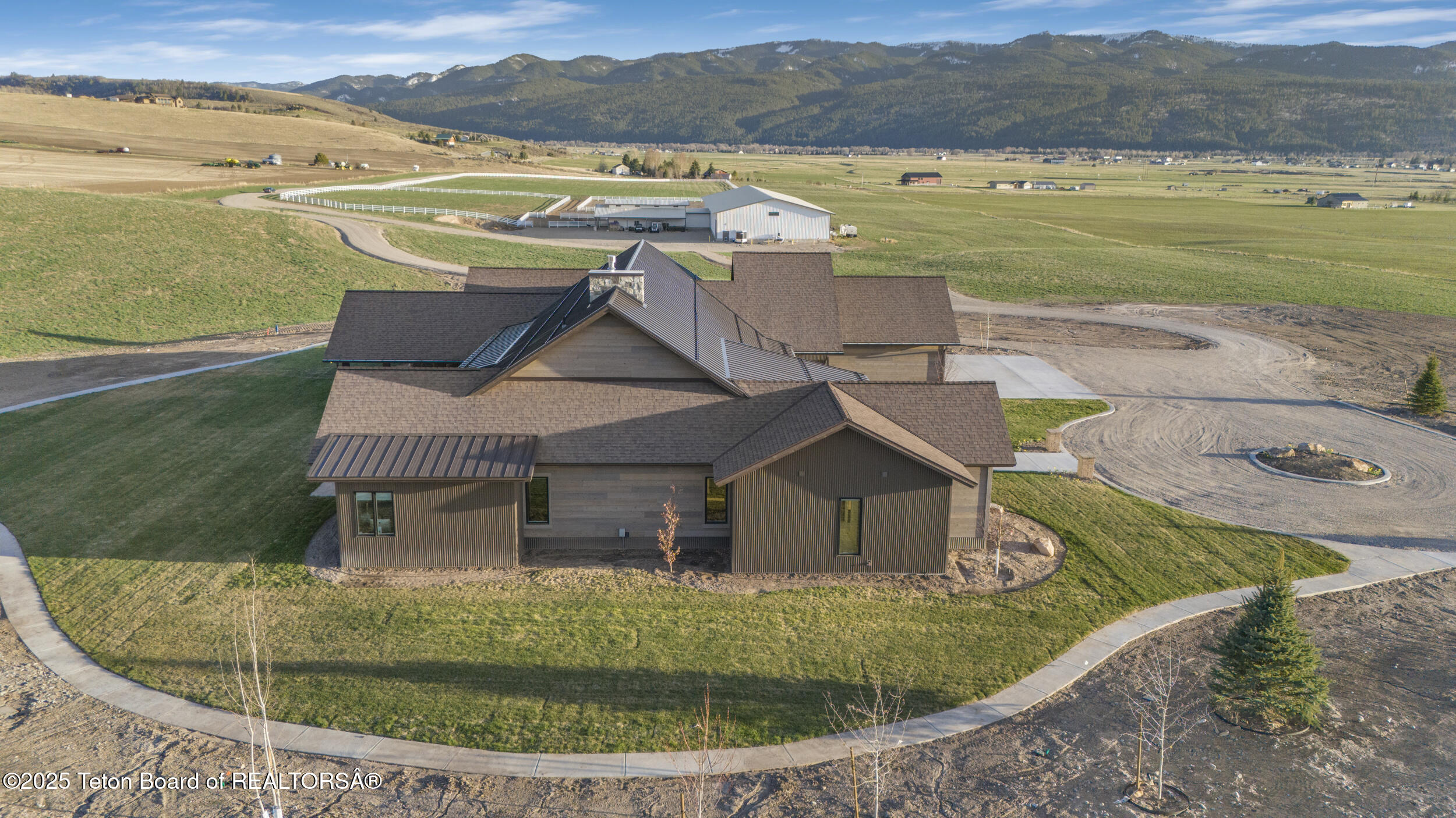 Swan Valley, Idaho 83449, United States, 4 Bedrooms Bedrooms, ,4 BathroomsBathrooms,Residential,Active,181524
