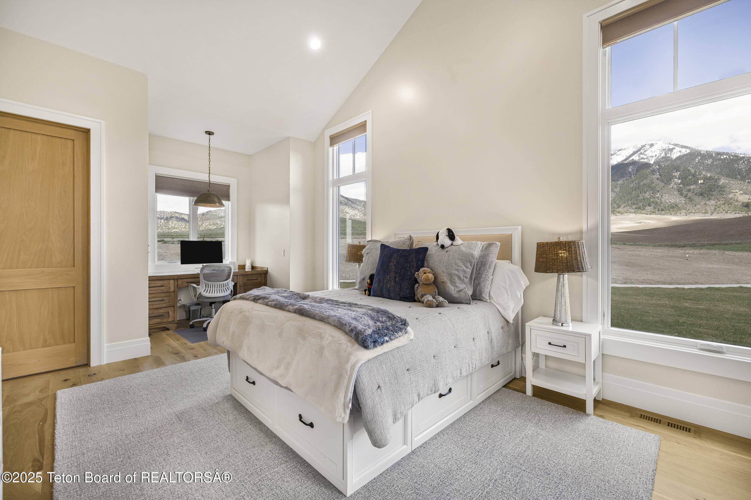 Swan Valley, Idaho 83449, United States, 4 Bedrooms Bedrooms, ,4 BathroomsBathrooms,Residential,Active,181524