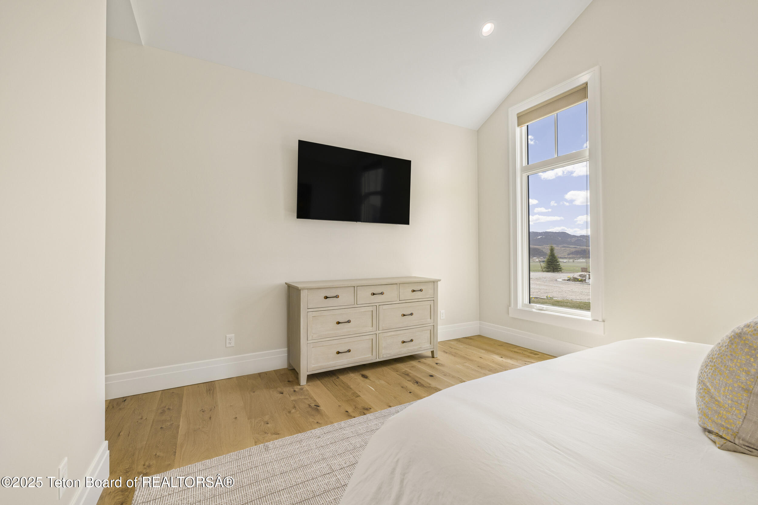 Swan Valley, Idaho 83449, United States, 4 Bedrooms Bedrooms, ,4 BathroomsBathrooms,Residential,Active,181524