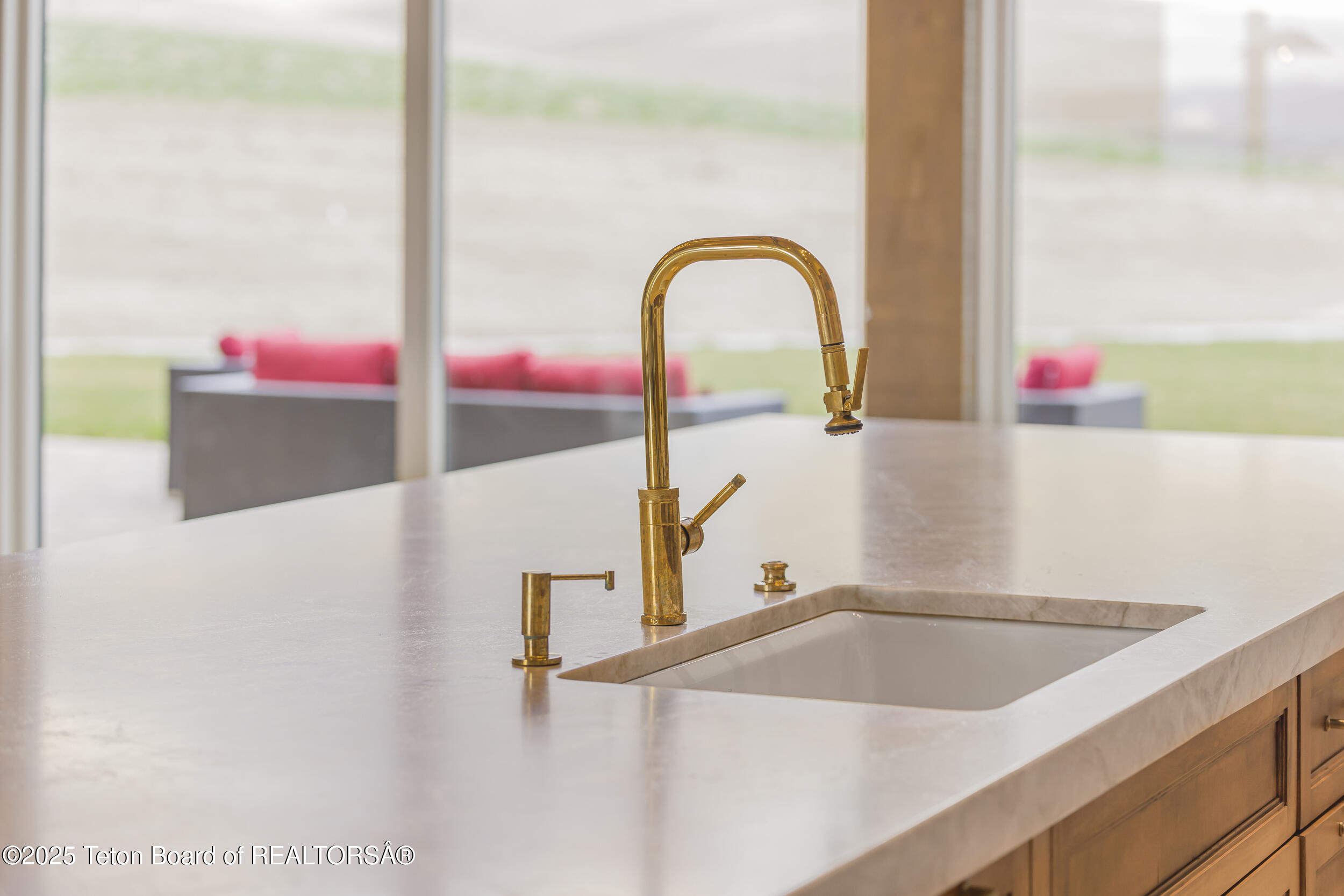 Swan Valley, Idaho 83449, United States, 4 Bedrooms Bedrooms, ,4 BathroomsBathrooms,Residential,Active,181524