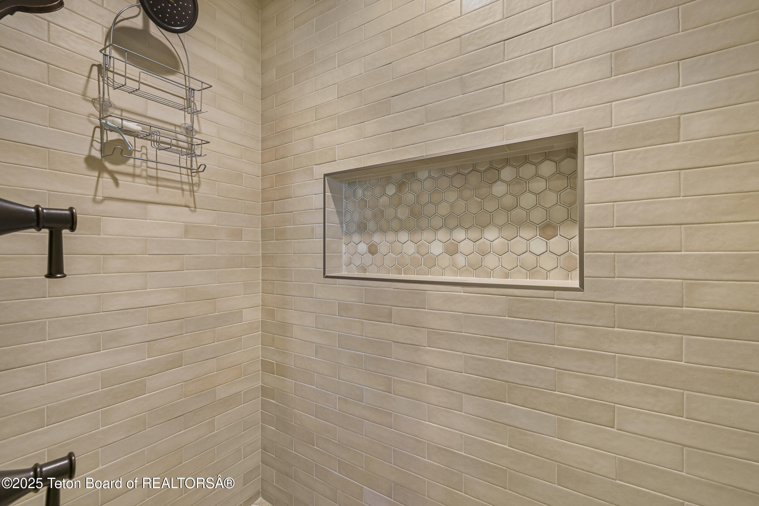 Swan Valley, Idaho 83449, United States, 4 Bedrooms Bedrooms, ,4 BathroomsBathrooms,Residential,Active,181524