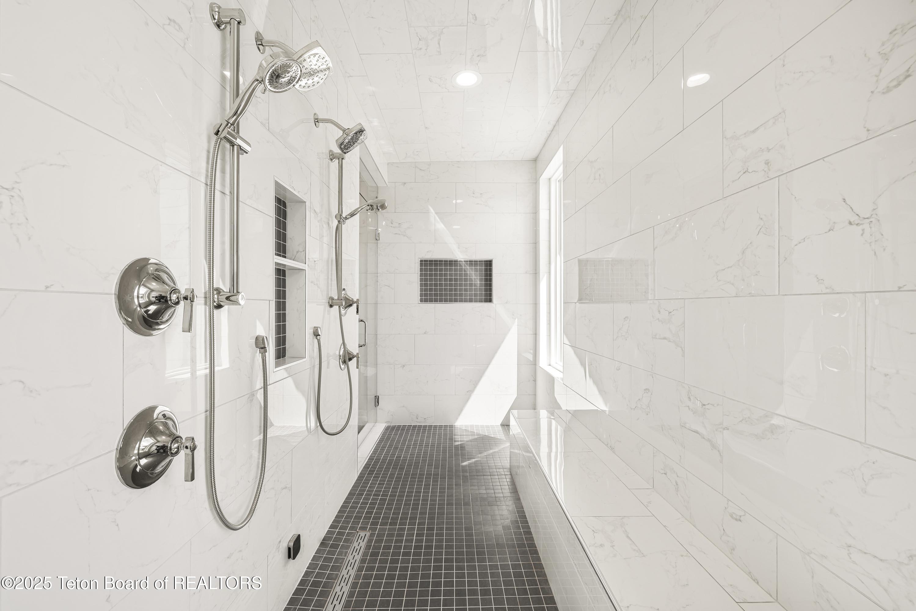 Swan Valley, Idaho 83449, United States, 4 Bedrooms Bedrooms, ,4 BathroomsBathrooms,Residential,Active,181524