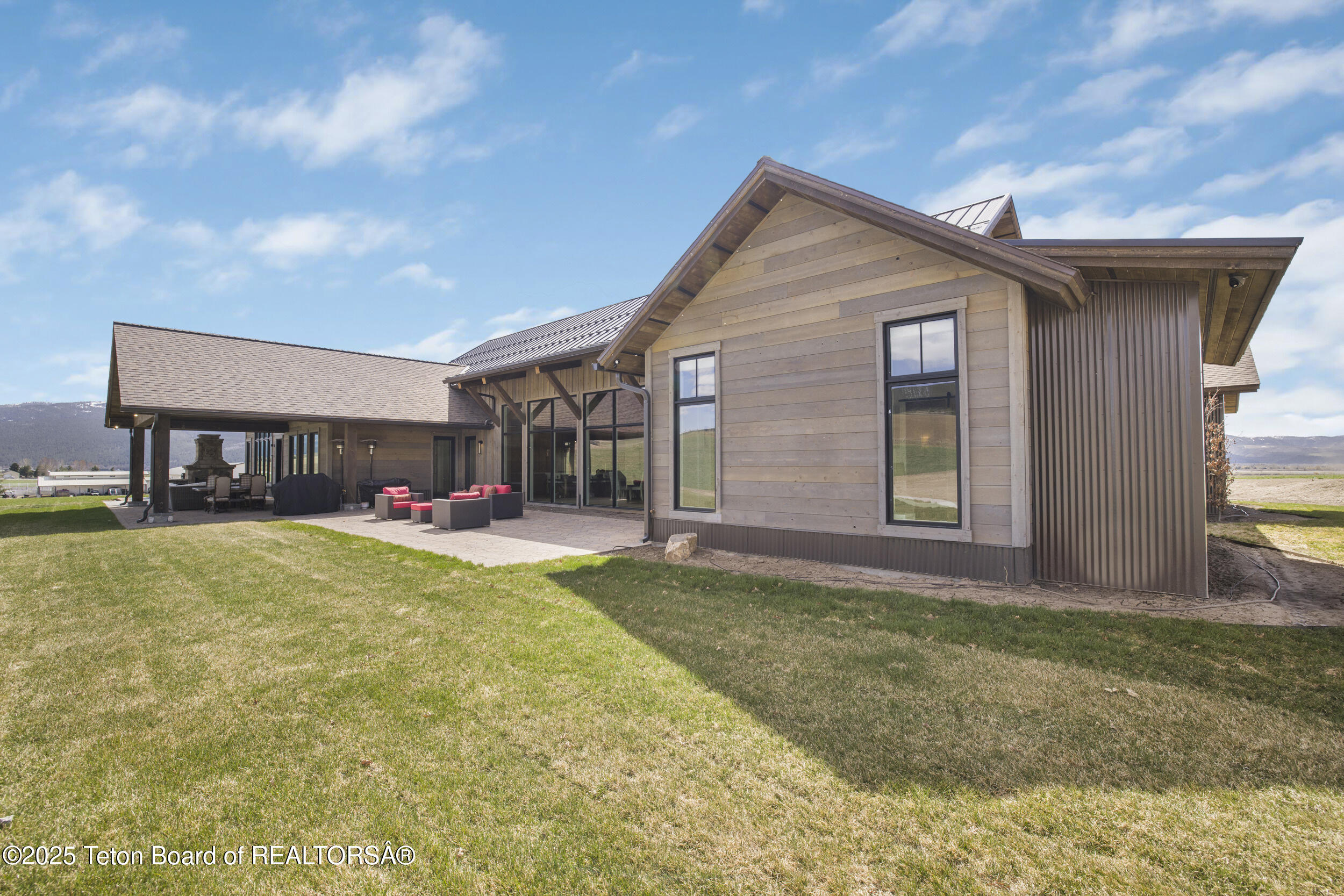 Swan Valley, Idaho 83449, United States, 4 Bedrooms Bedrooms, ,4 BathroomsBathrooms,Residential,Active,181524