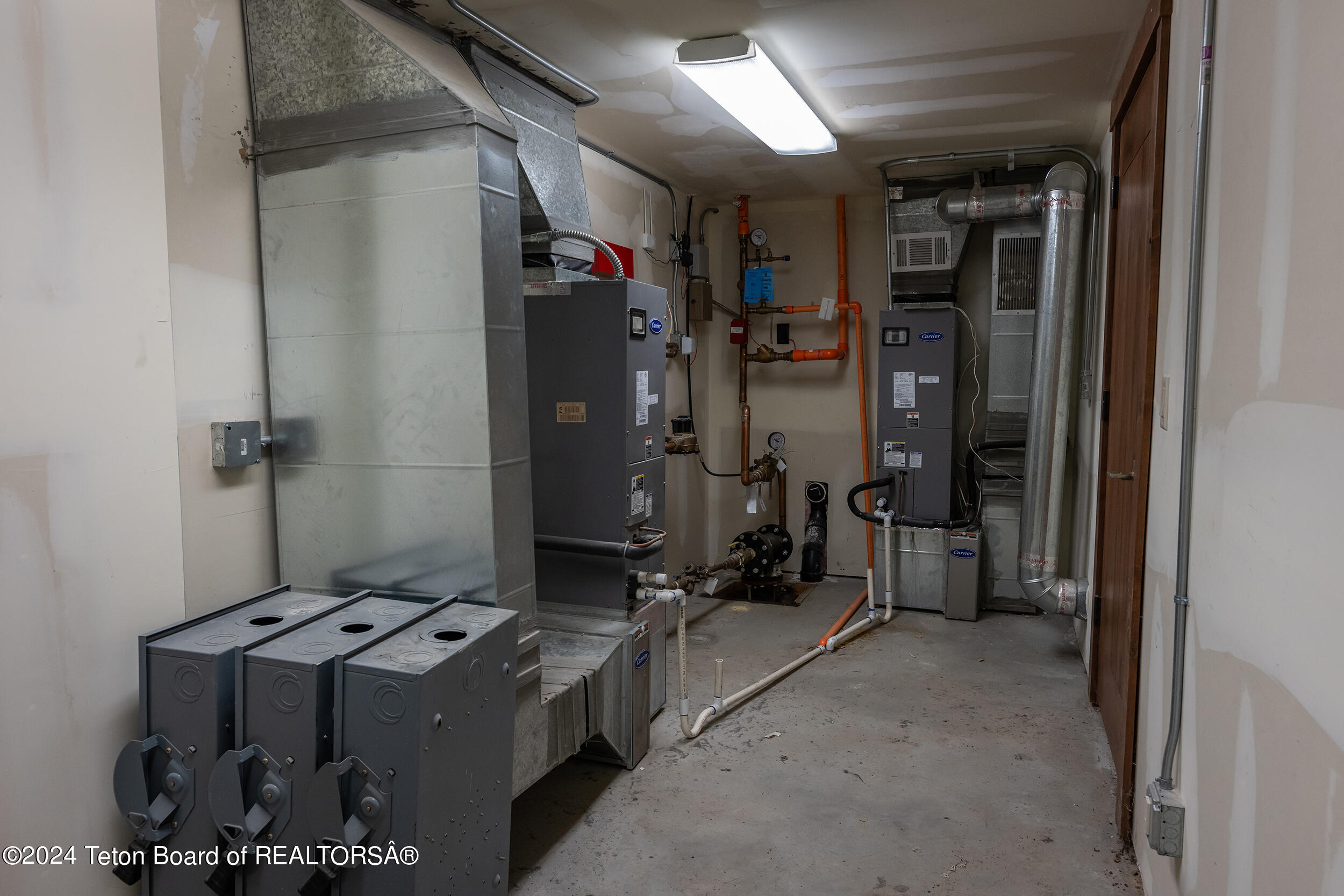 Jackson, Wyoming 83001, United States, 3 Bedrooms Bedrooms, ,3 BathroomsBathrooms,Residential,Active,58139