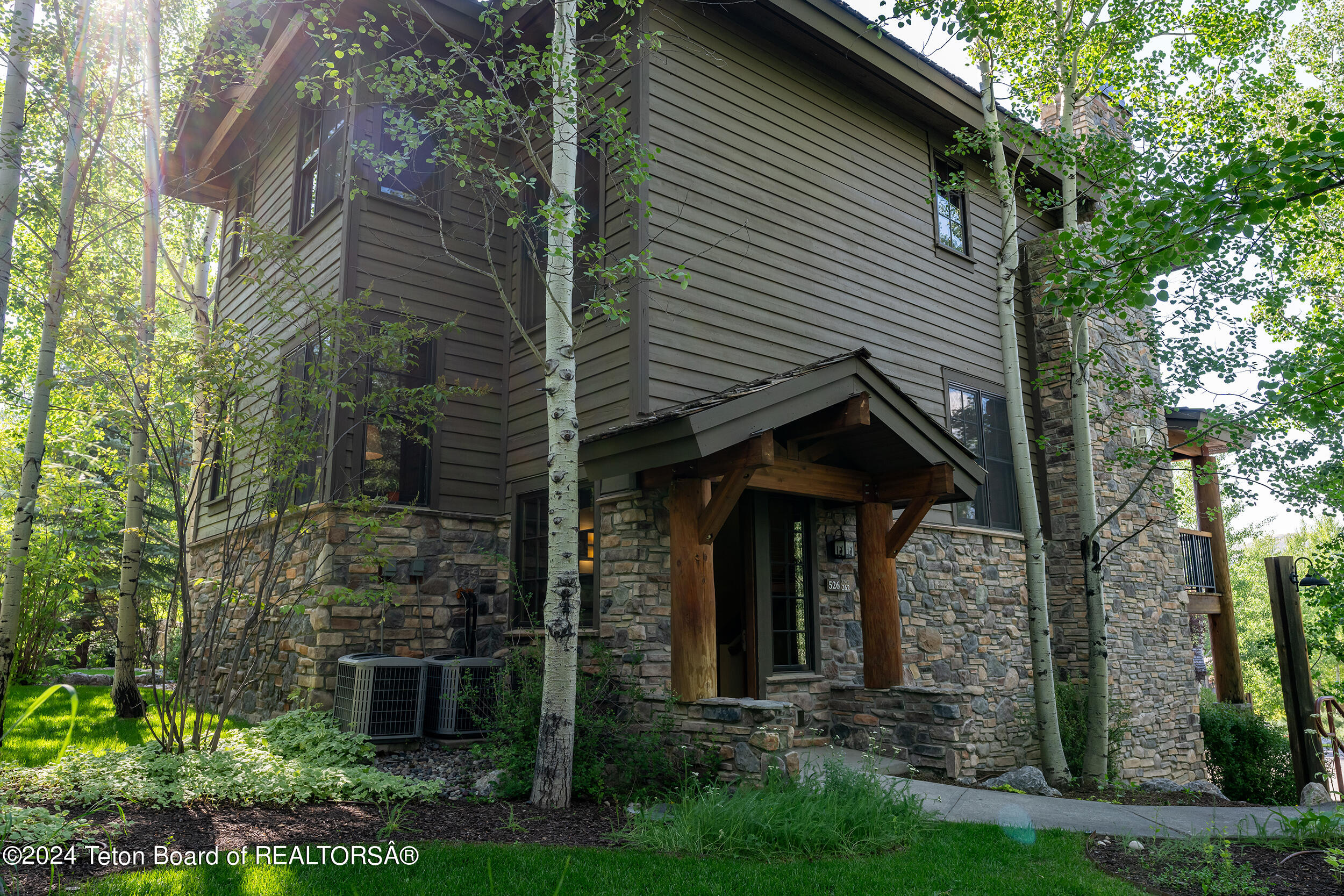 Jackson, Wyoming 83001, United States, 3 Bedrooms Bedrooms, ,3 BathroomsBathrooms,Residential,Active,58139