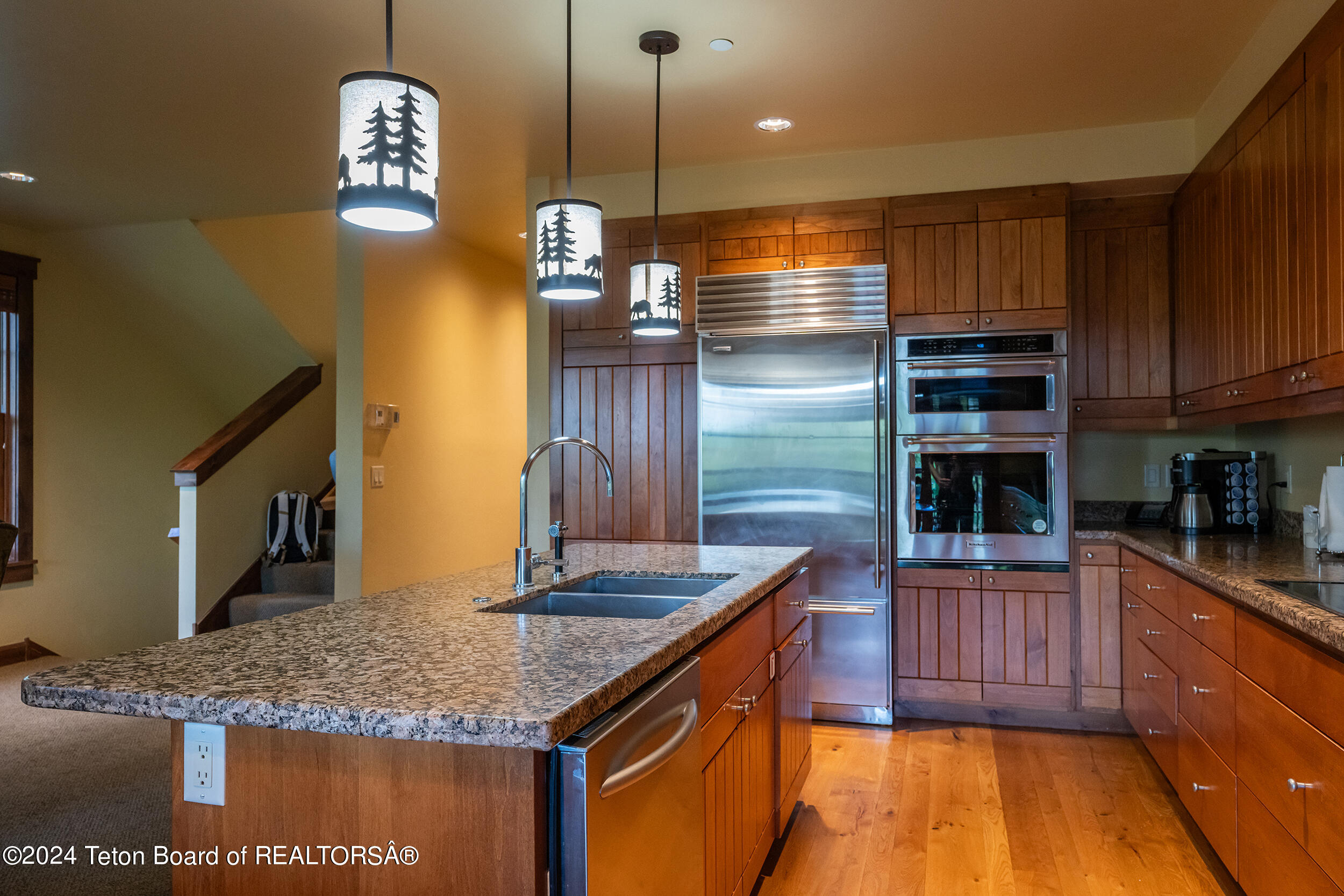 Jackson, Wyoming 83001, United States, 3 Bedrooms Bedrooms, ,3 BathroomsBathrooms,Residential,Active,58139