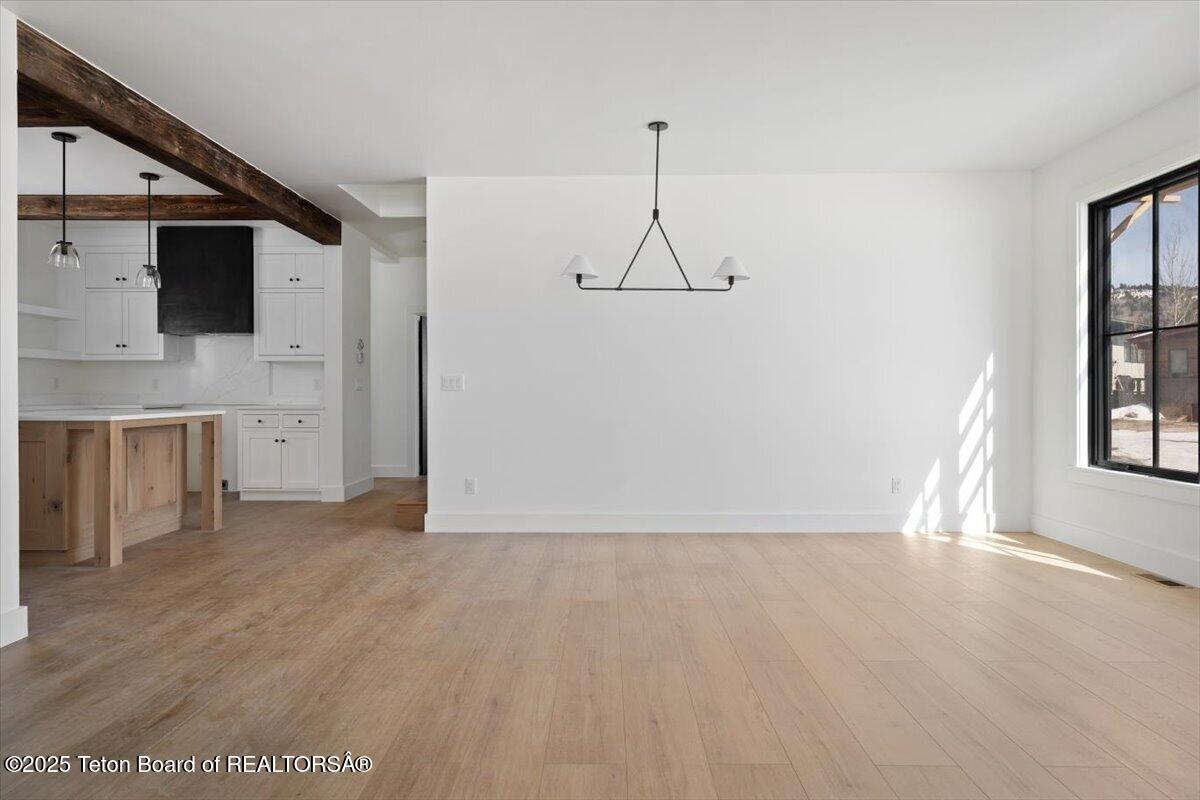 Victor, Idaho 83455, United States, 3 Bedrooms Bedrooms, ,3 BathroomsBathrooms,Residential,Active,92152