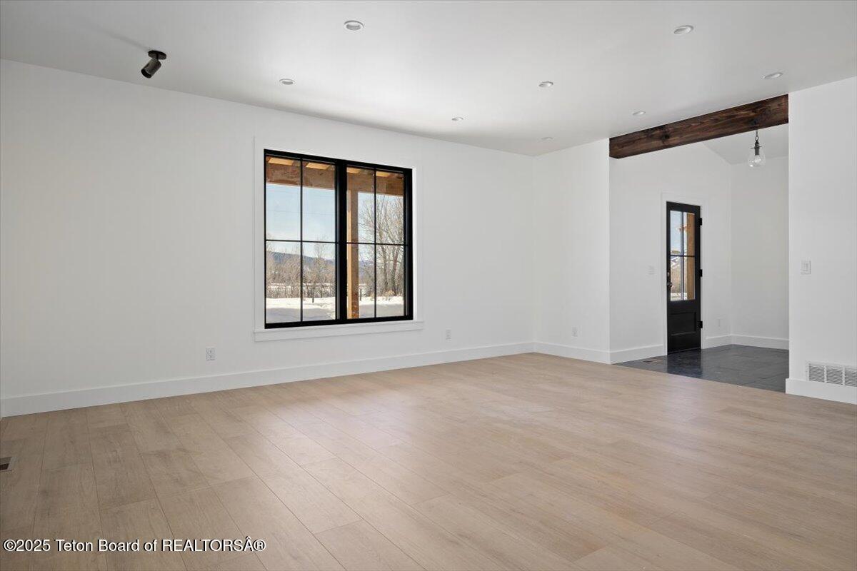 Victor, Idaho 83455, United States, 3 Bedrooms Bedrooms, ,3 BathroomsBathrooms,Residential,Active,92152