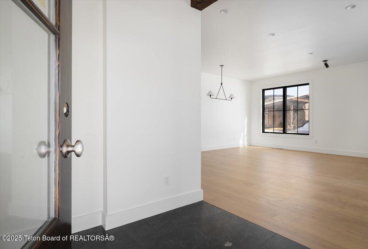 Victor, Idaho 83455, United States, 3 Bedrooms Bedrooms, ,3 BathroomsBathrooms,Residential,Active,92152