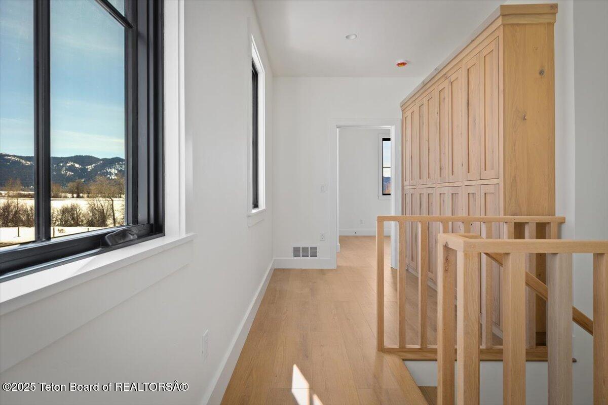 Victor, Idaho 83455, United States, 3 Bedrooms Bedrooms, ,3 BathroomsBathrooms,Residential,Active,92152