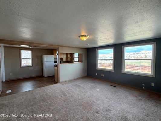 411 W 4TH AVE, LA BARGE, WY 83123 - Image 894883e75f7d800593fdd2197f7c2f3d/1319984580