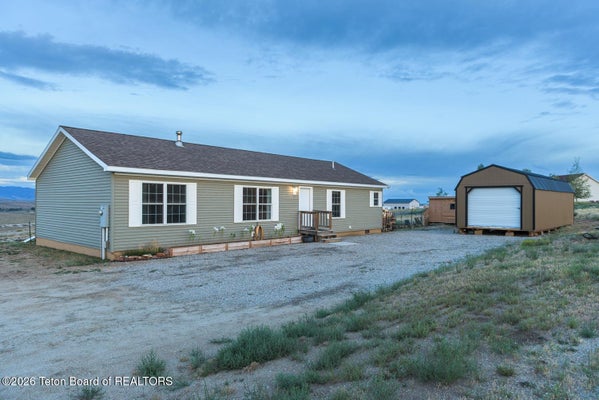 68 INDIANWOOD TRL, PINEDALE, WY 82941 - Image 8a6b40f24c7a93b49c58641a48b4b4f2/3833587103