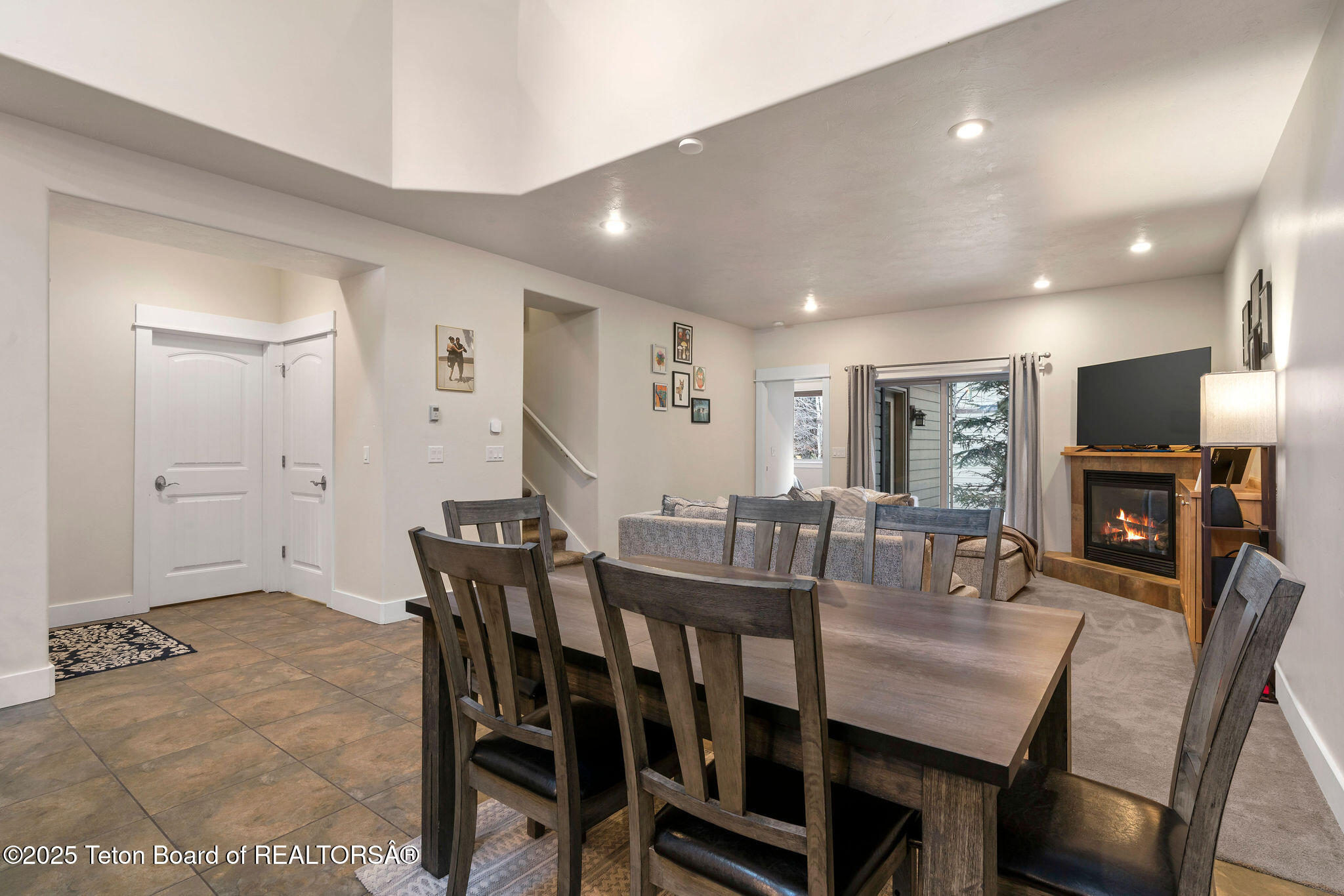 Victor, Idaho 83455, United States, 3 Bedrooms Bedrooms, ,4 BathroomsBathrooms,Residential,Active,83180