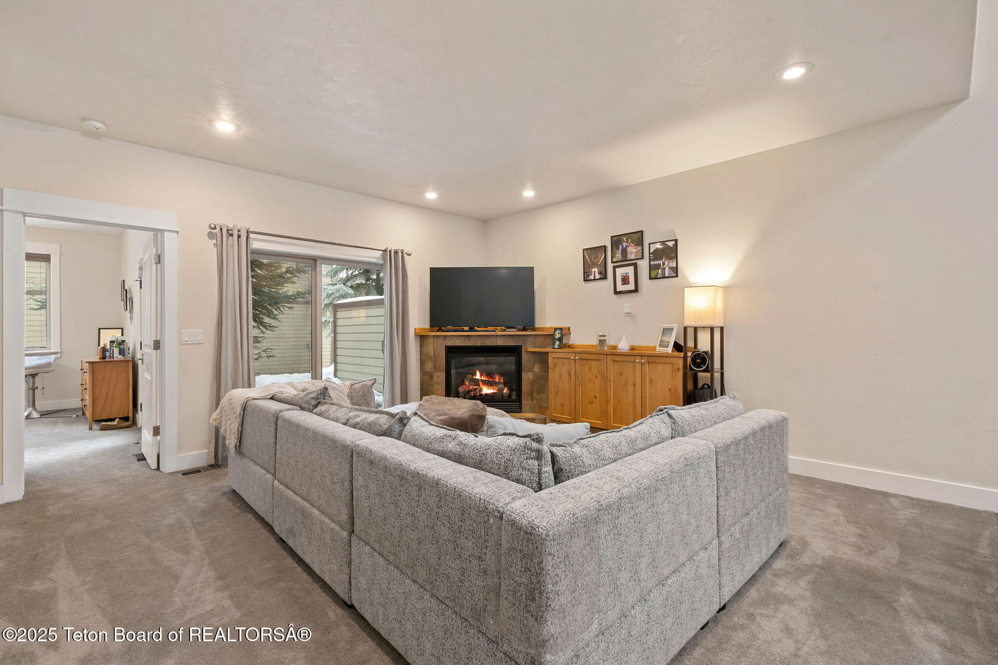 Victor, Idaho 83455, United States, 3 Bedrooms Bedrooms, ,4 BathroomsBathrooms,Residential,Active,83180