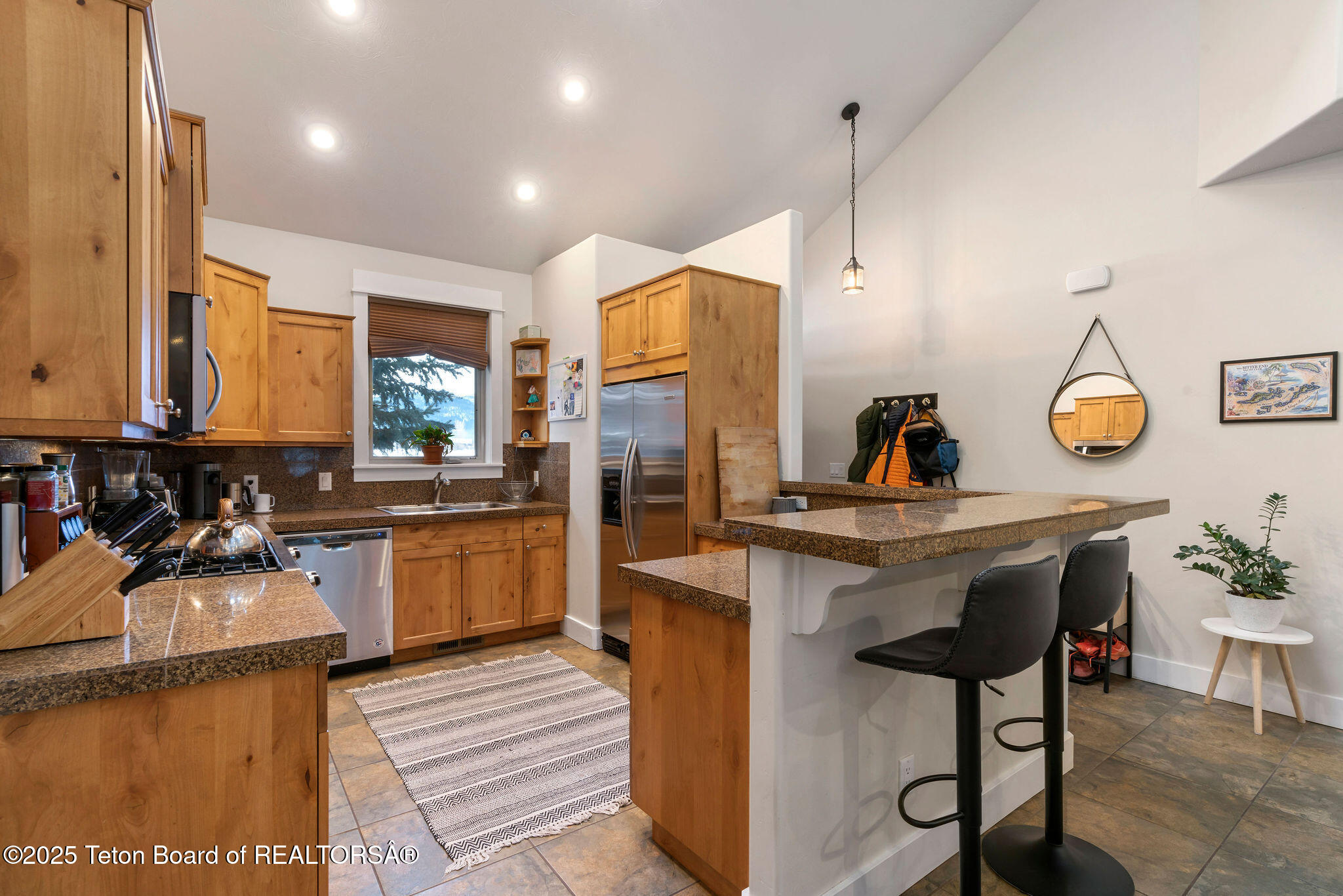 Victor, Idaho 83455, United States, 3 Bedrooms Bedrooms, ,4 BathroomsBathrooms,Residential,Active,83180