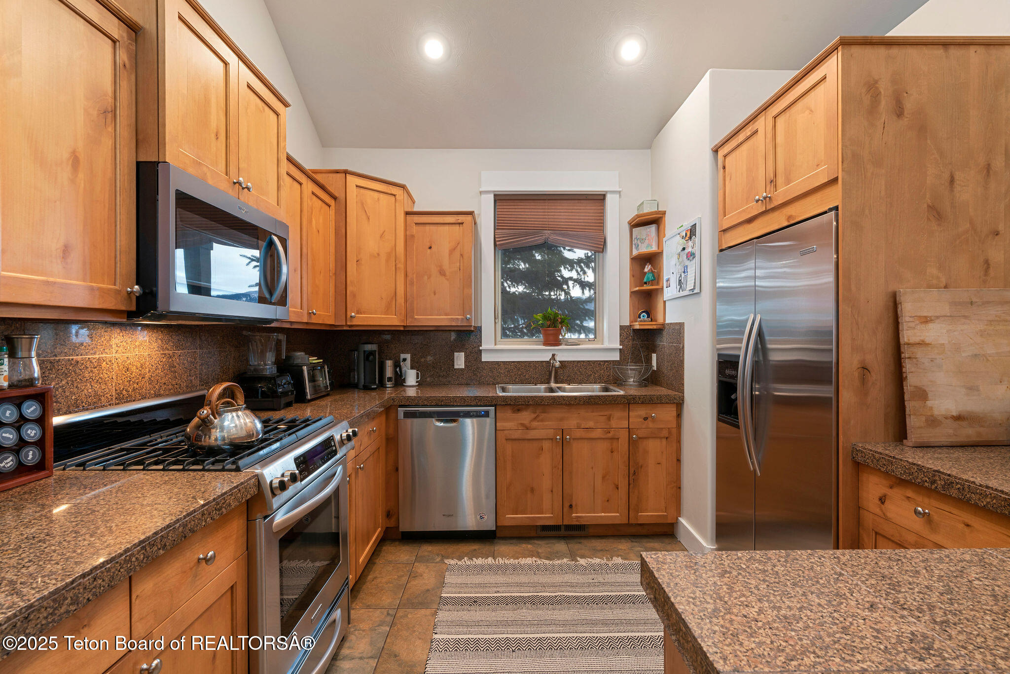 Victor, Idaho 83455, United States, 3 Bedrooms Bedrooms, ,4 BathroomsBathrooms,Residential,Active,83180