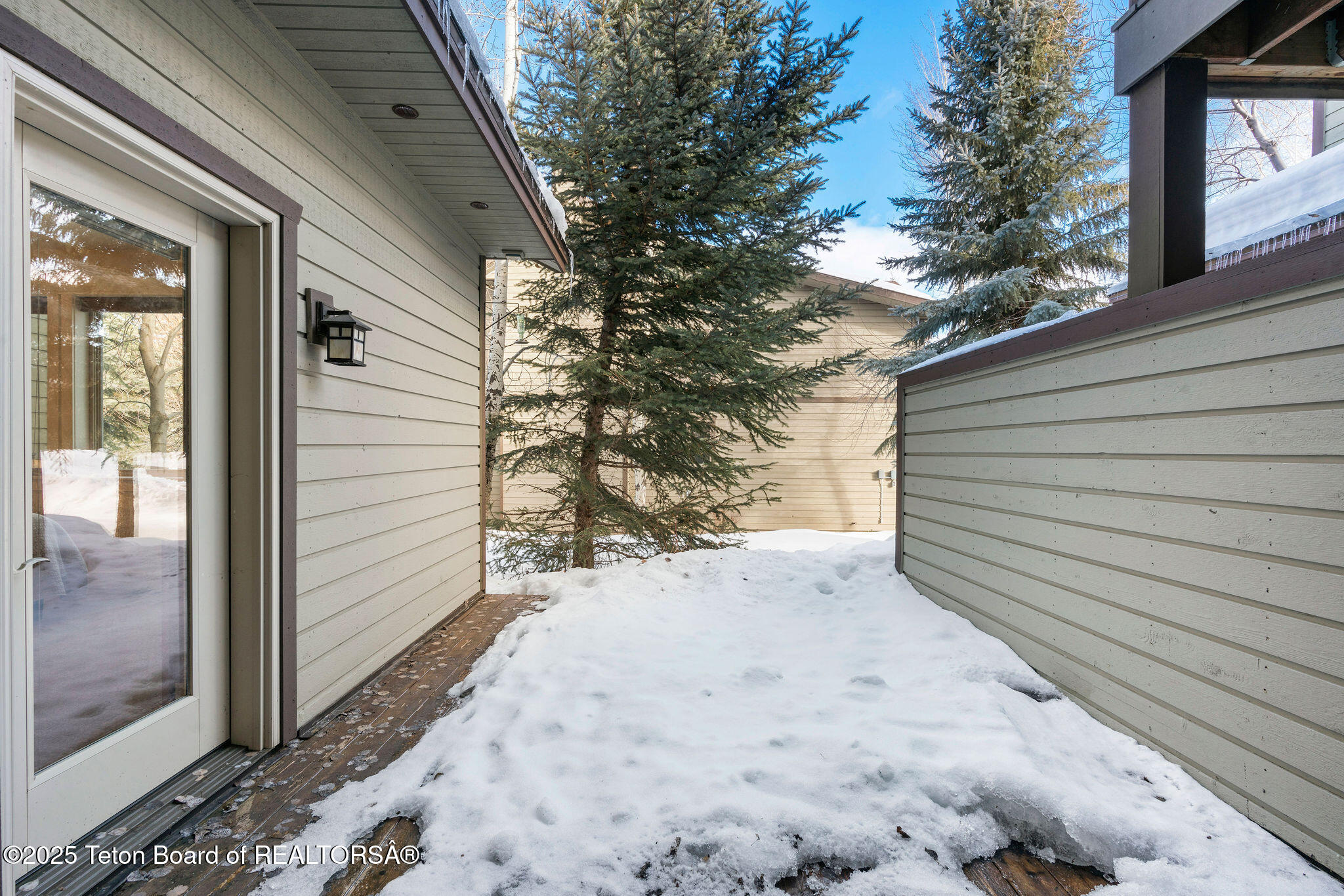 Victor, Idaho 83455, United States, 3 Bedrooms Bedrooms, ,4 BathroomsBathrooms,Residential,Active,83180