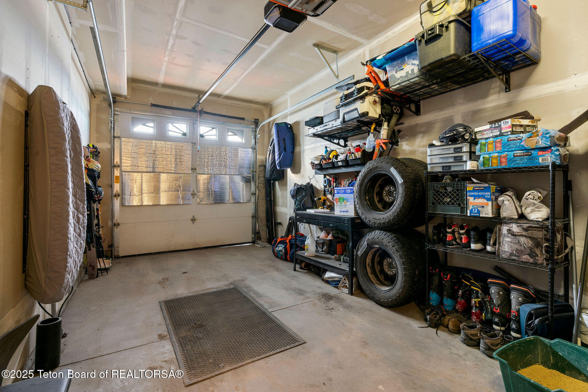 Victor, Idaho 83455, United States, 3 Bedrooms Bedrooms, ,4 BathroomsBathrooms,Residential,Active,83180