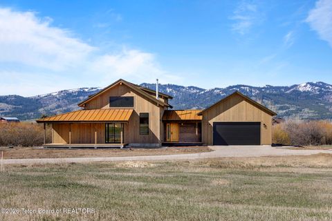 Photo of 6322 Fox Drive, Victor, ID 83455 (MLS # 26-631)