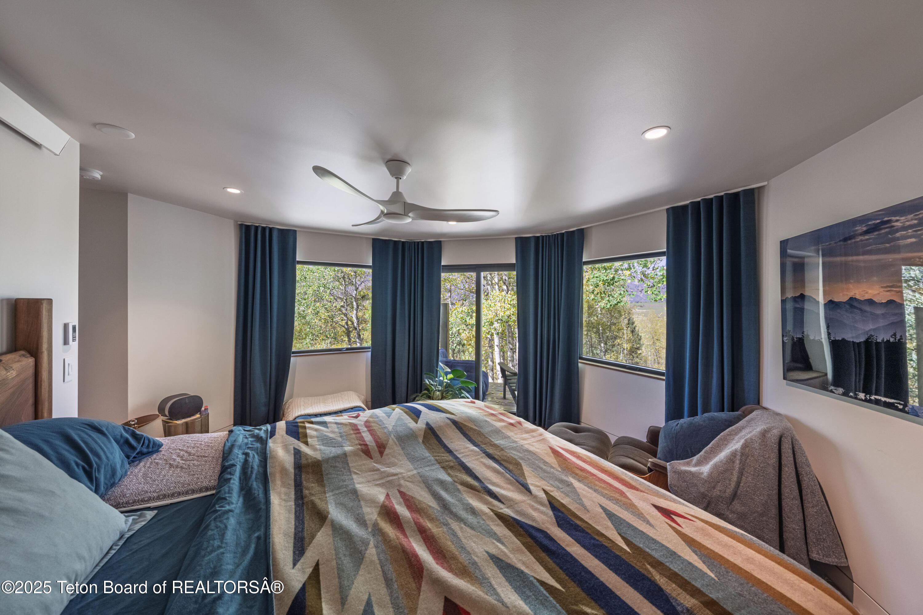 Jackson, Wyoming 83001, United States, 5 Bedrooms Bedrooms, ,3 BathroomsBathrooms,Residential,Active,198266