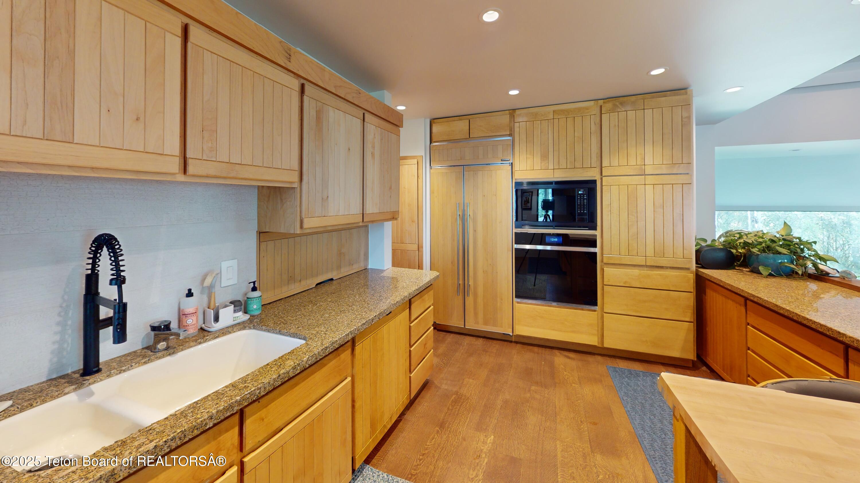 Jackson, Wyoming 83001, United States, 5 Bedrooms Bedrooms, ,3 BathroomsBathrooms,Residential,Active,198266