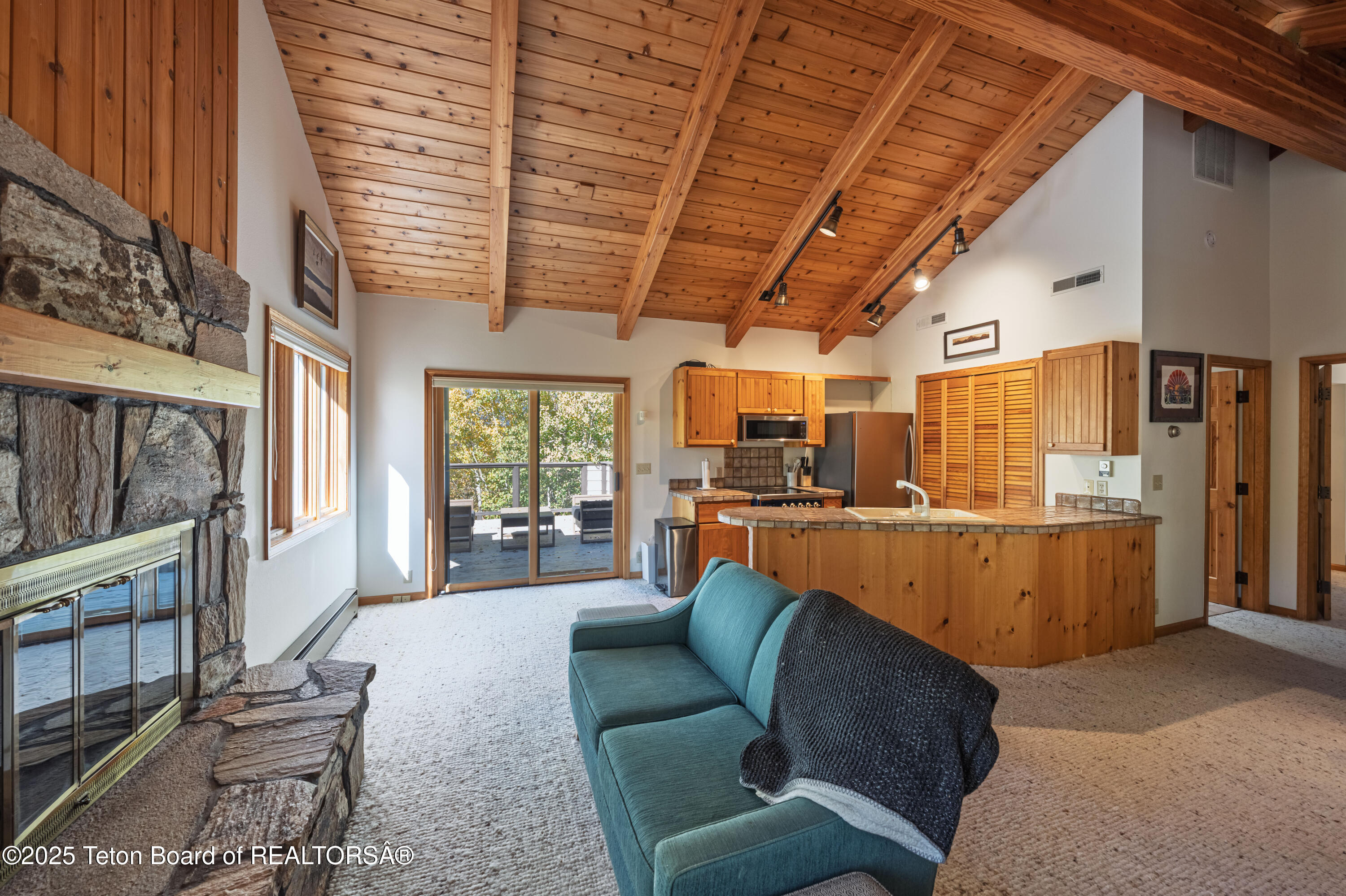 Jackson, Wyoming 83001, United States, 5 Bedrooms Bedrooms, ,3 BathroomsBathrooms,Residential,Active,198266