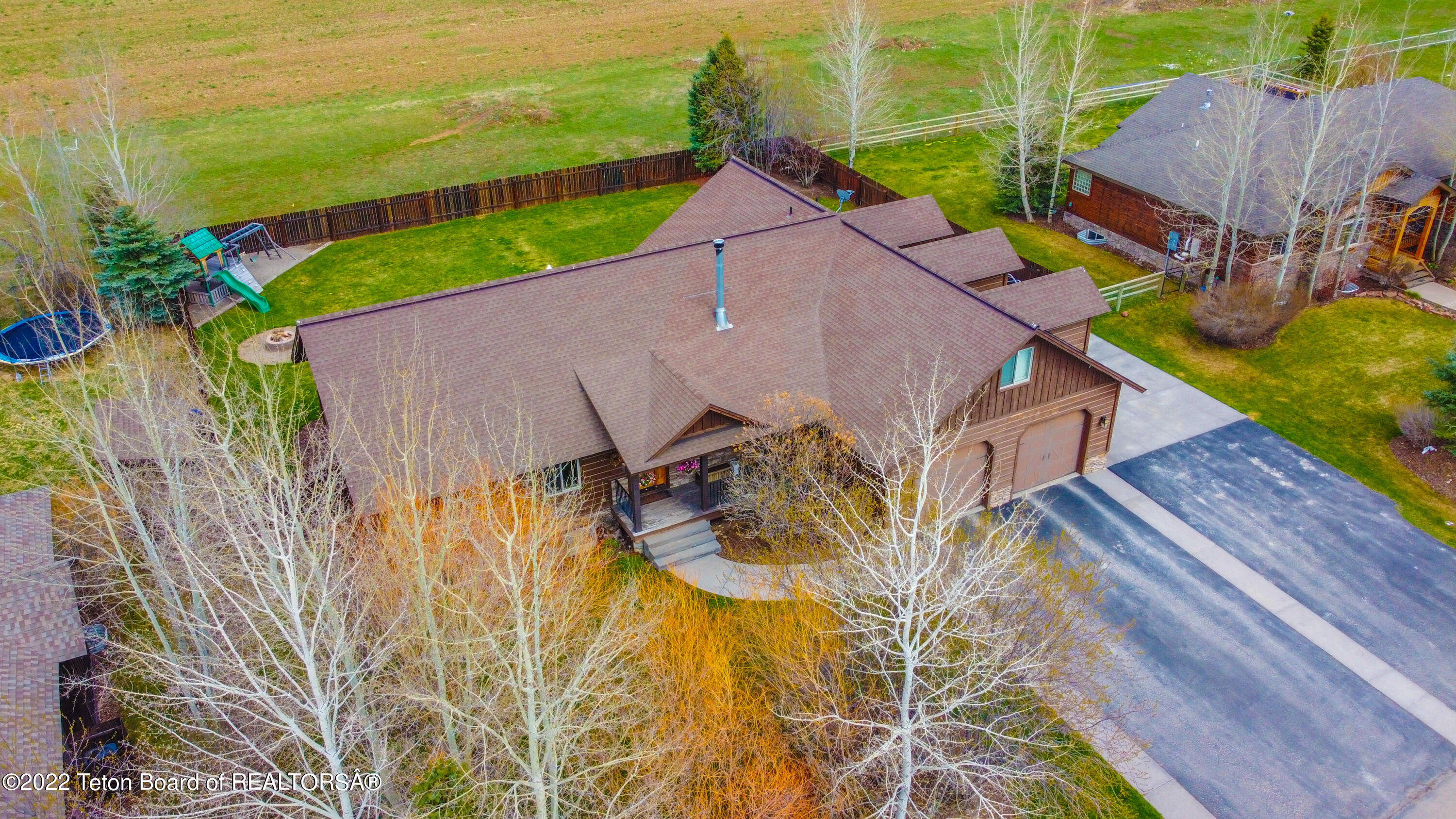 Victor, Idaho 83455, United States, 7 Bedrooms Bedrooms, ,4 BathroomsBathrooms,Residential,Pending,53722