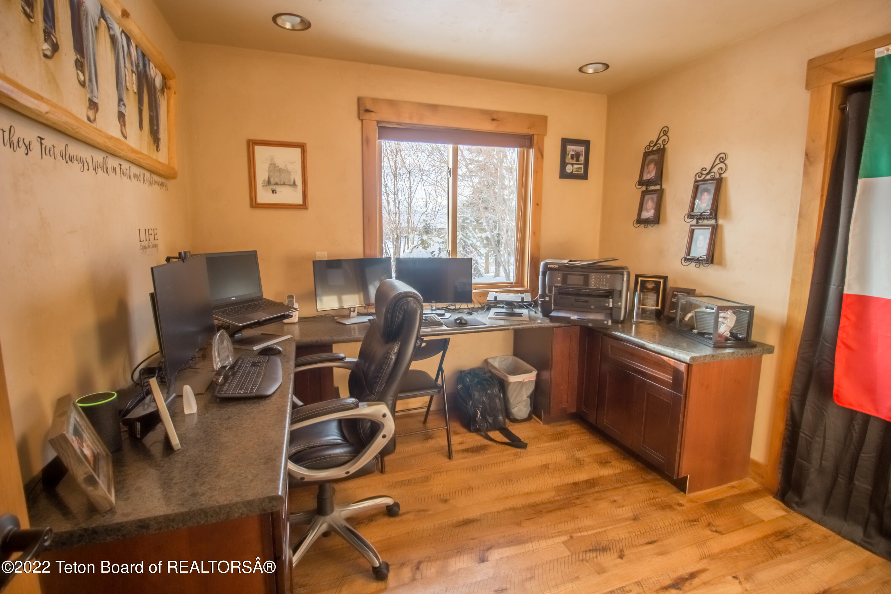 Victor, Idaho 83455, United States, 7 Bedrooms Bedrooms, ,4 BathroomsBathrooms,Residential,Pending,53722