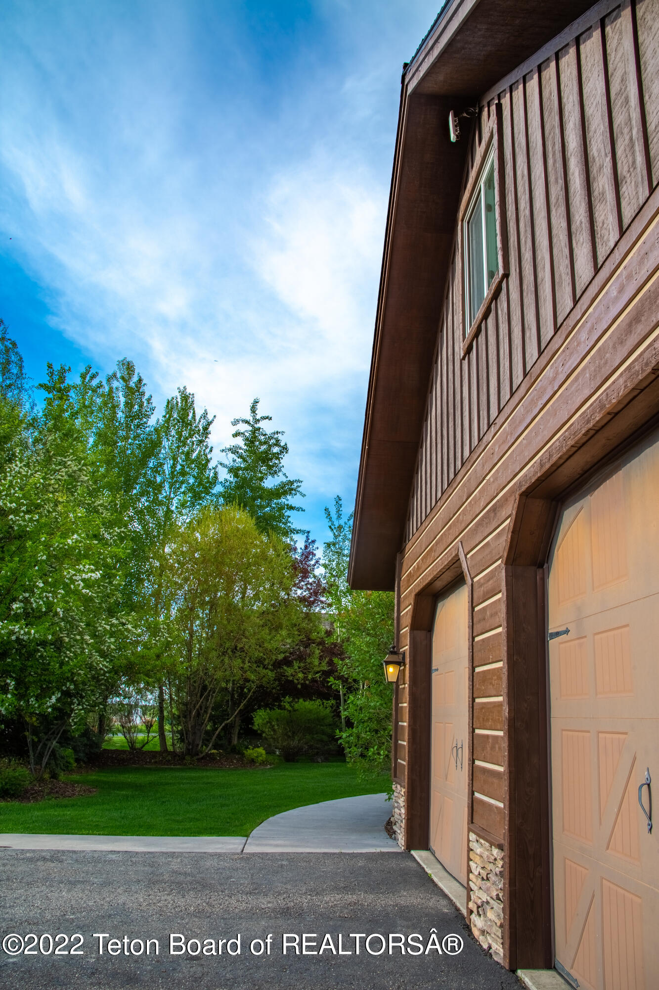 Victor, Idaho 83455, United States, 7 Bedrooms Bedrooms, ,4 BathroomsBathrooms,Residential,Pending,53722