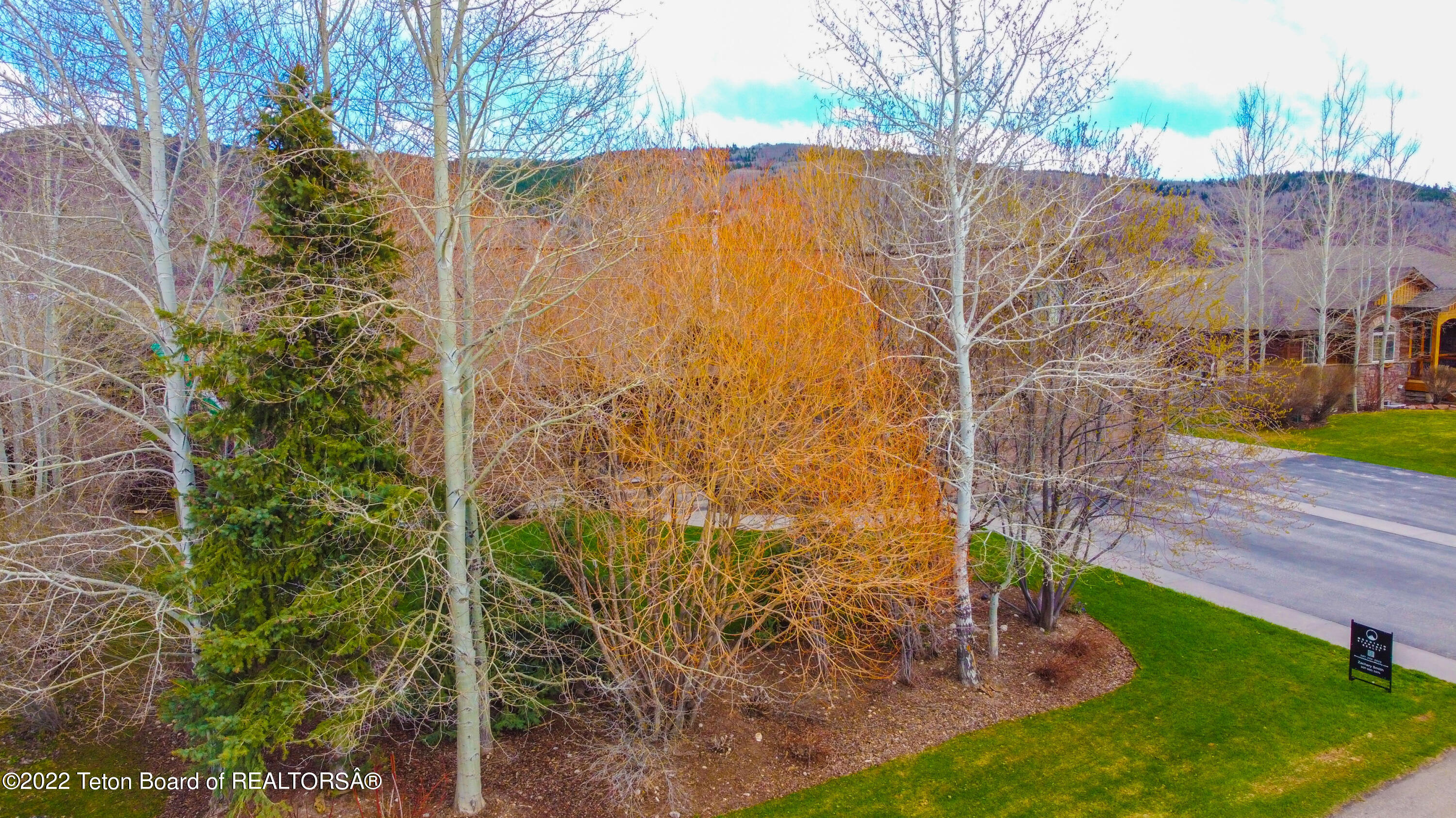 Victor, Idaho 83455, United States, 7 Bedrooms Bedrooms, ,4 BathroomsBathrooms,Residential,Pending,53722