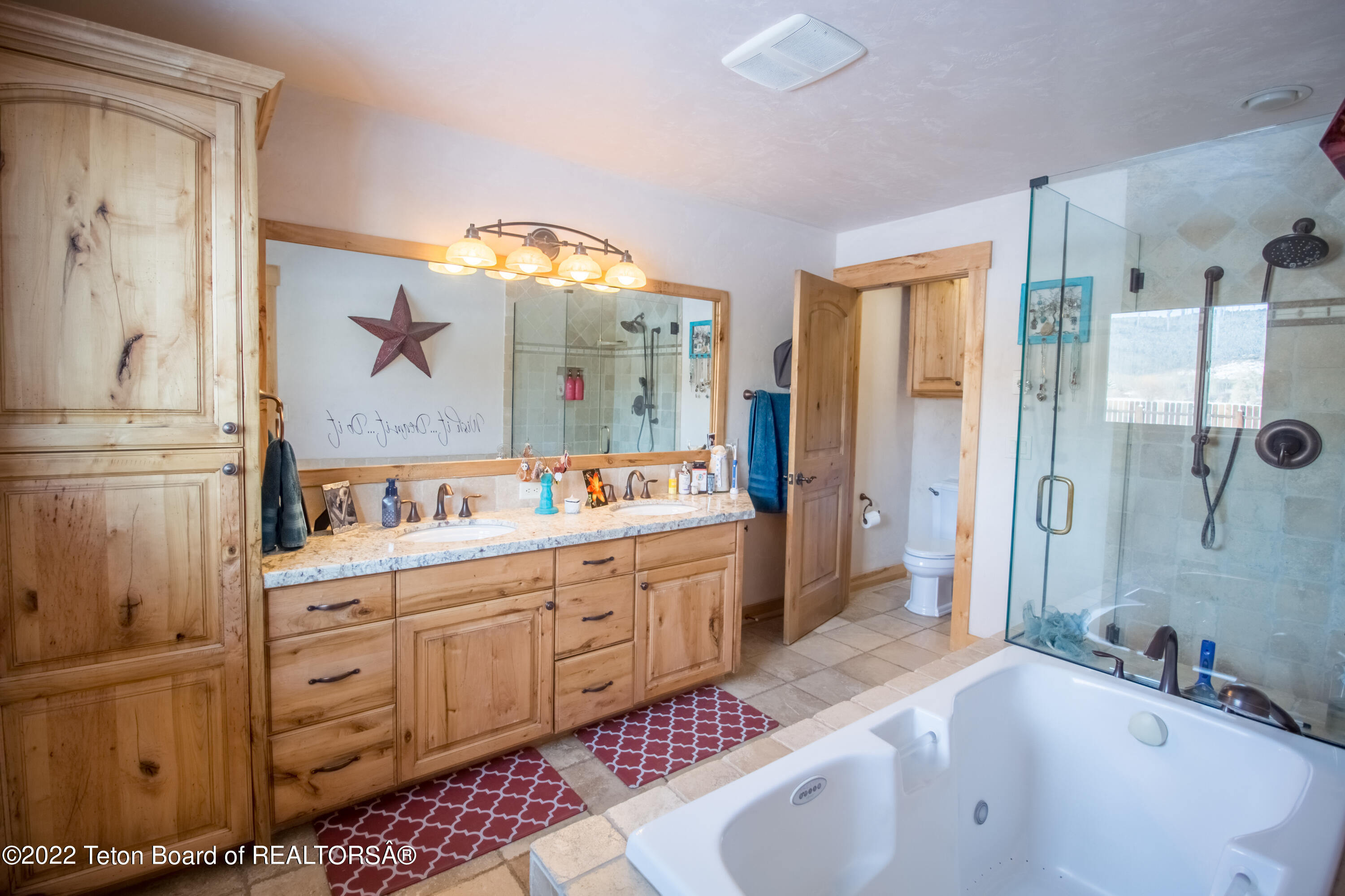 Victor, Idaho 83455, United States, 7 Bedrooms Bedrooms, ,4 BathroomsBathrooms,Residential,Pending,53722