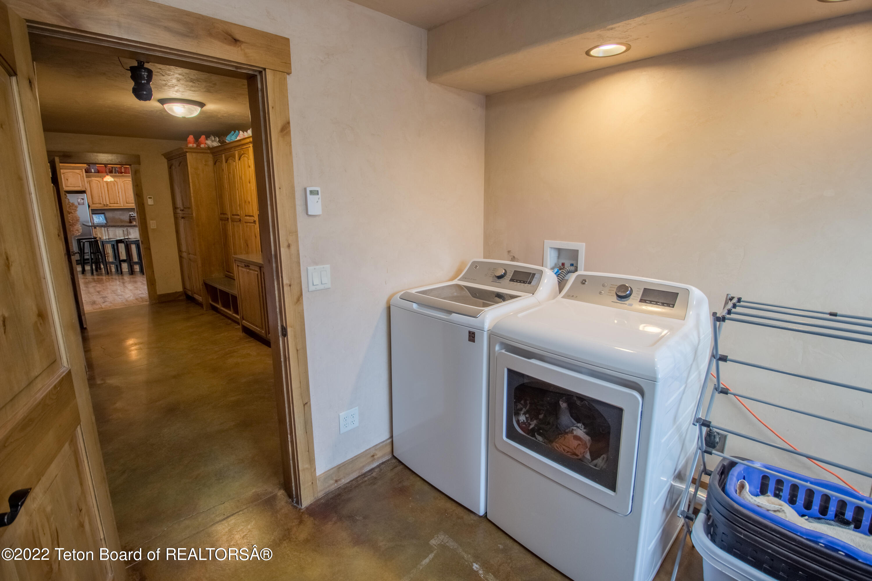 Victor, Idaho 83455, United States, 7 Bedrooms Bedrooms, ,4 BathroomsBathrooms,Residential,Pending,53722