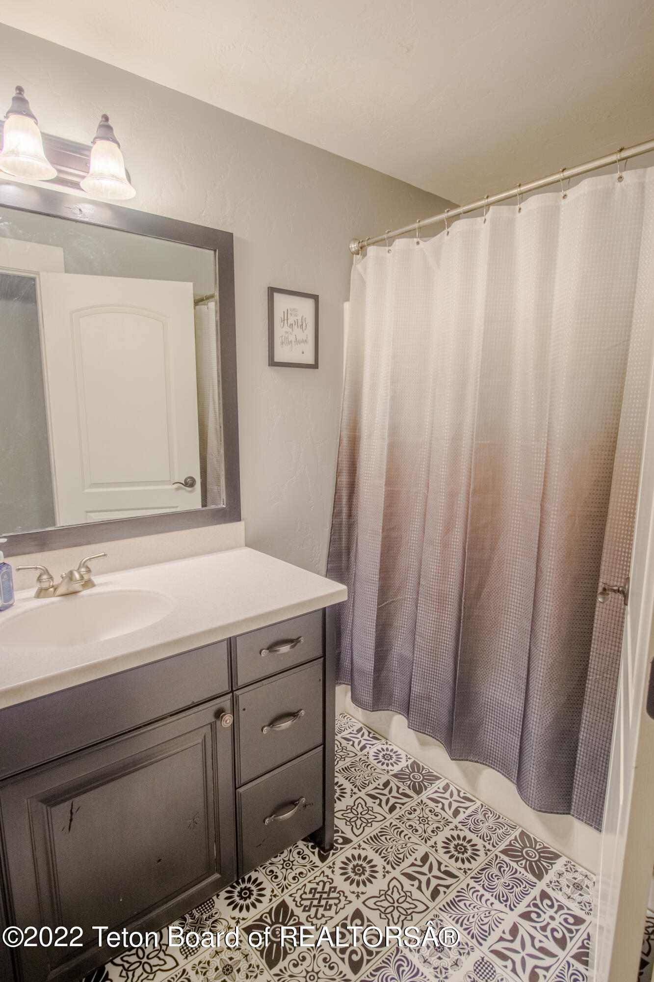 Victor, Idaho 83455, United States, 7 Bedrooms Bedrooms, ,4 BathroomsBathrooms,Residential,Pending,53722