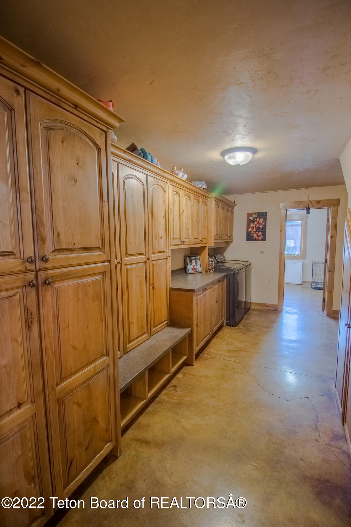 Victor, Idaho 83455, United States, 7 Bedrooms Bedrooms, ,4 BathroomsBathrooms,Residential,Pending,53722