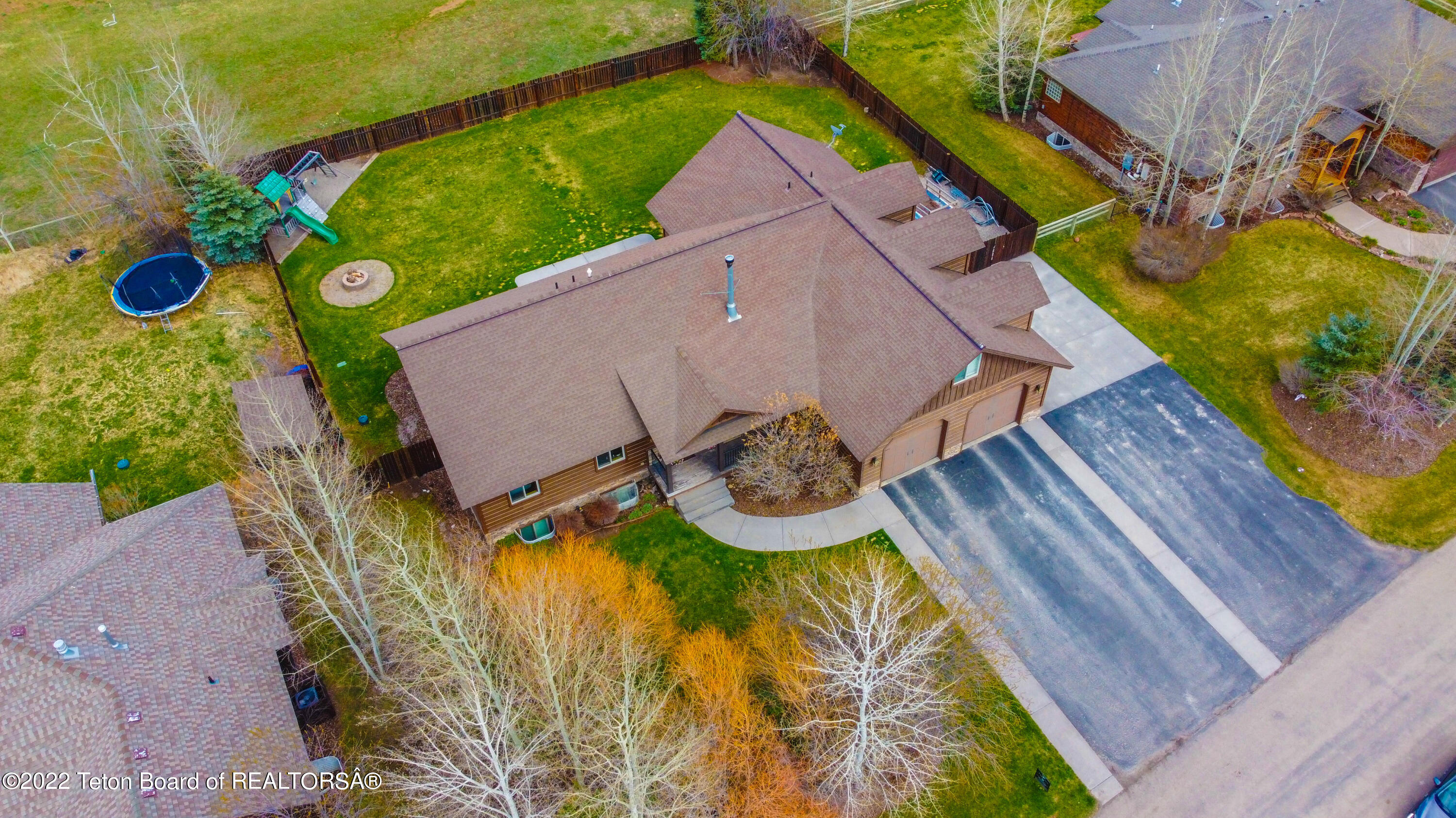 Victor, Idaho 83455, United States, 7 Bedrooms Bedrooms, ,4 BathroomsBathrooms,Residential,Pending,53722