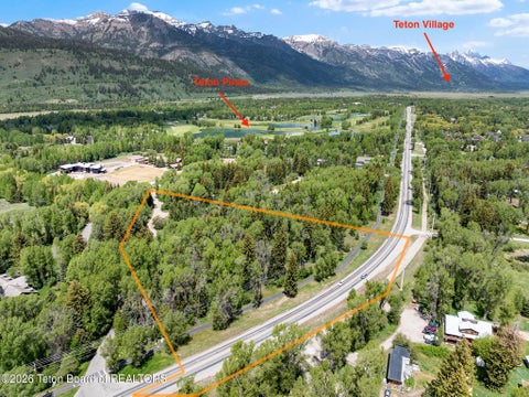 Photo of 4050 W BAR J CHUCKWAGON Rd, Wilson, WY 83014 (MLS # 26-1278)