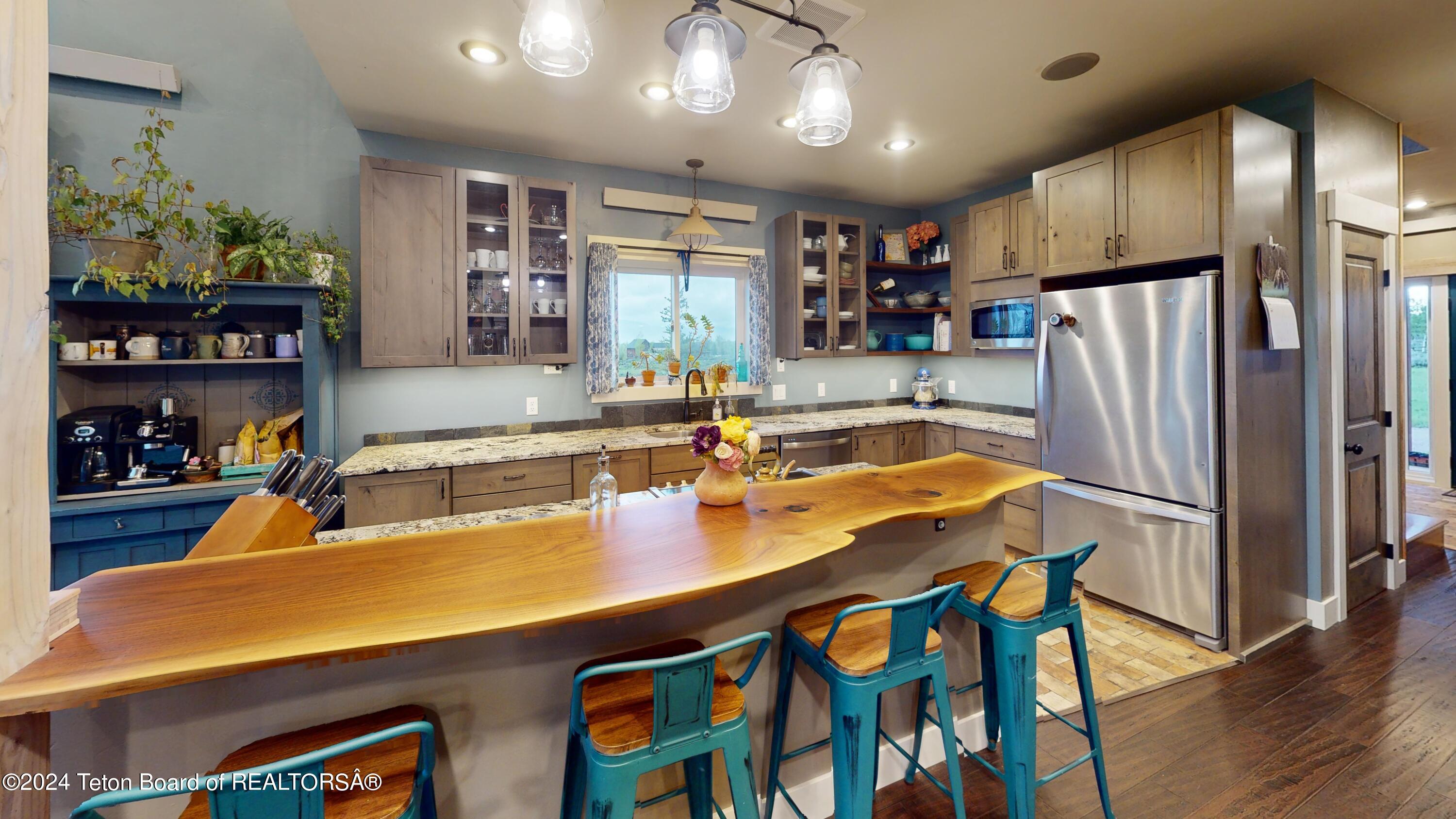 Victor, Idaho 83455, United States, 5 Bedrooms Bedrooms, ,3 BathroomsBathrooms,Residential,Active,55943